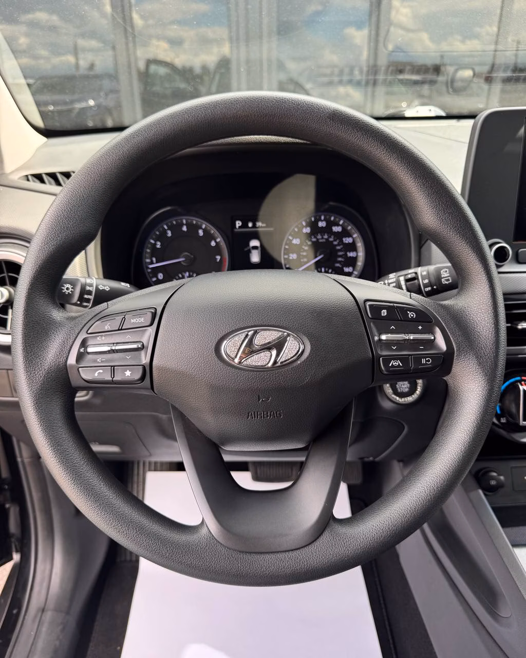 Hyundai Kona фото 15