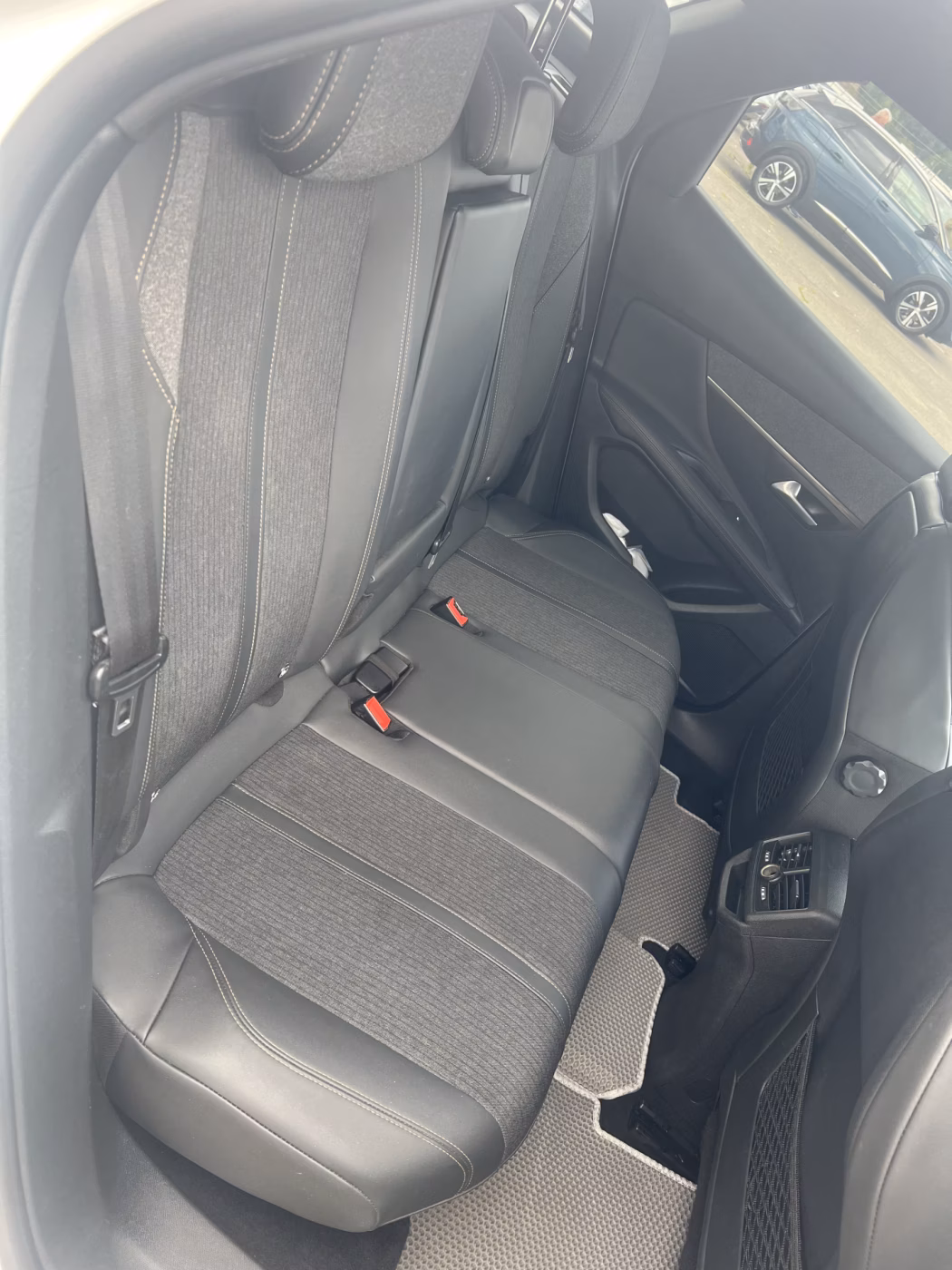 Peugeot 3008 фото 27