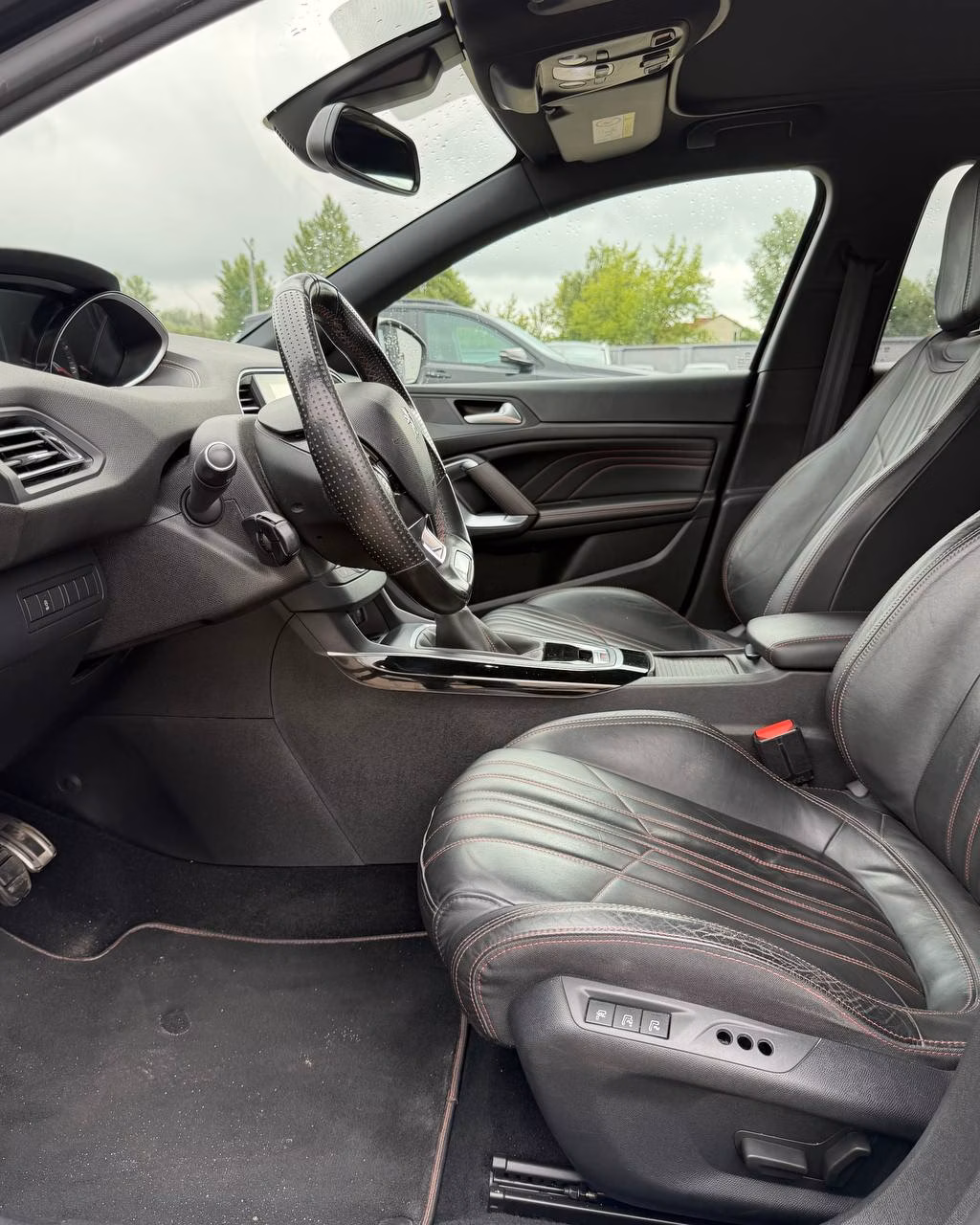 Peugeot 308 фото 10
