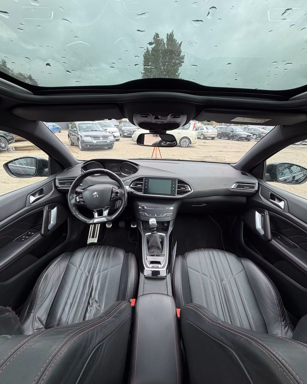 Peugeot 308 фото 11