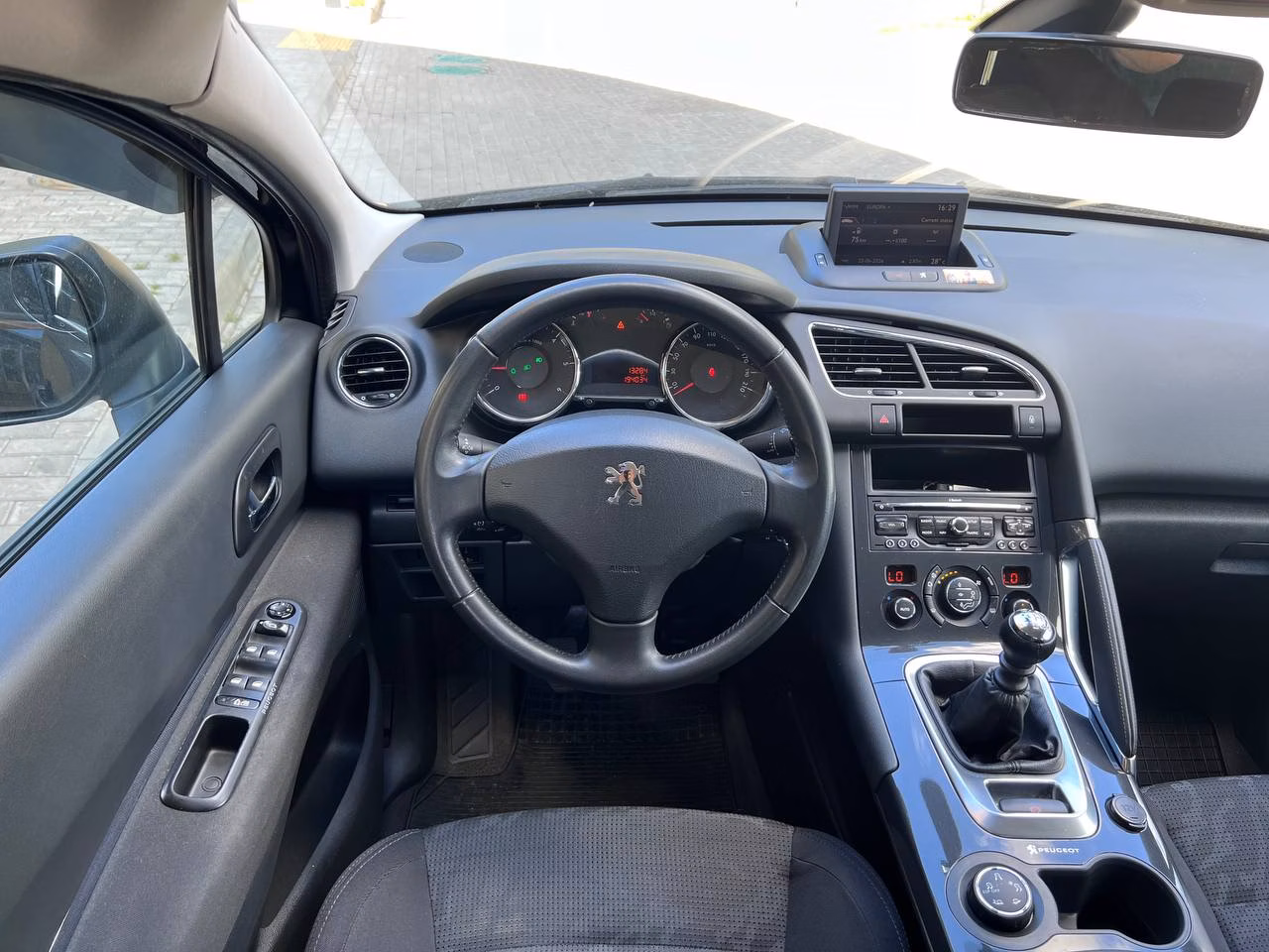 Peugeot 3008 фото 17