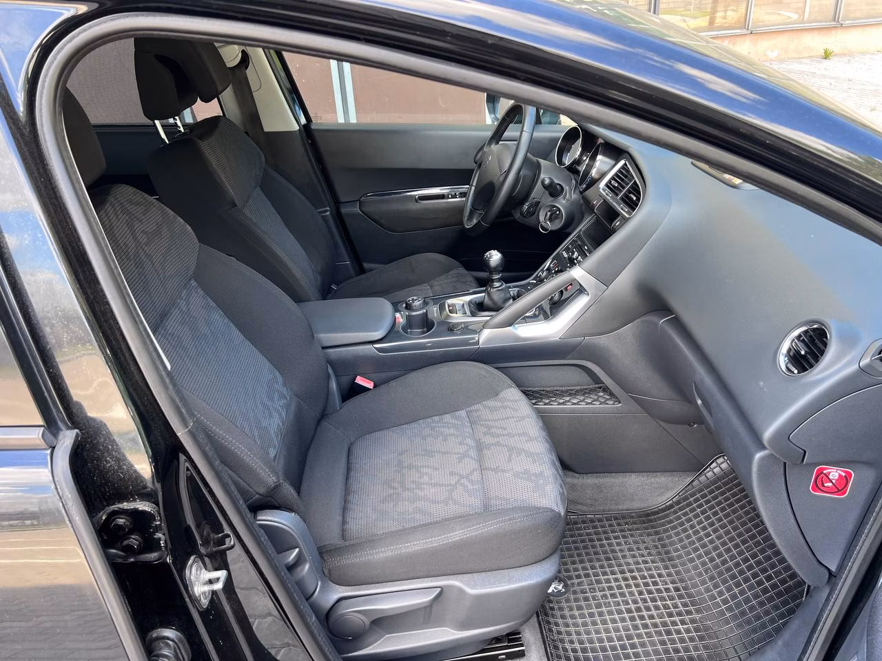 Peugeot 3008 фото 15