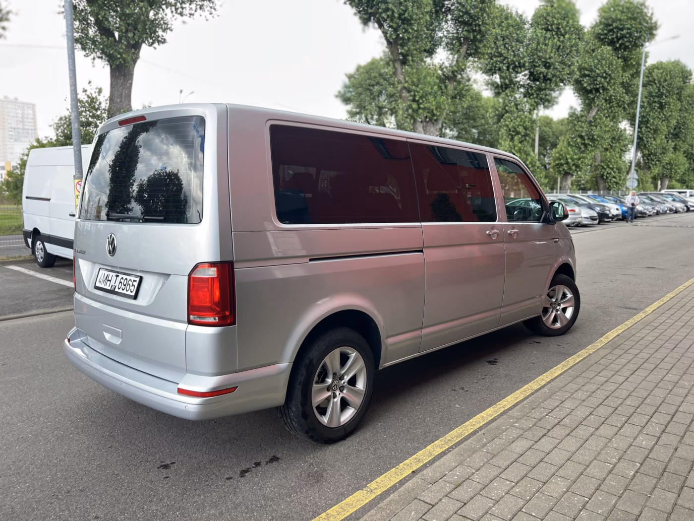 Volkswagen Caravelle фото 4
