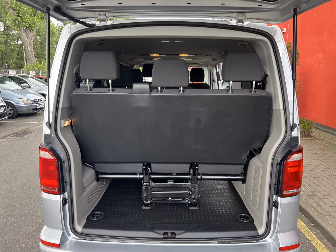 Volkswagen Caravelle фото 24