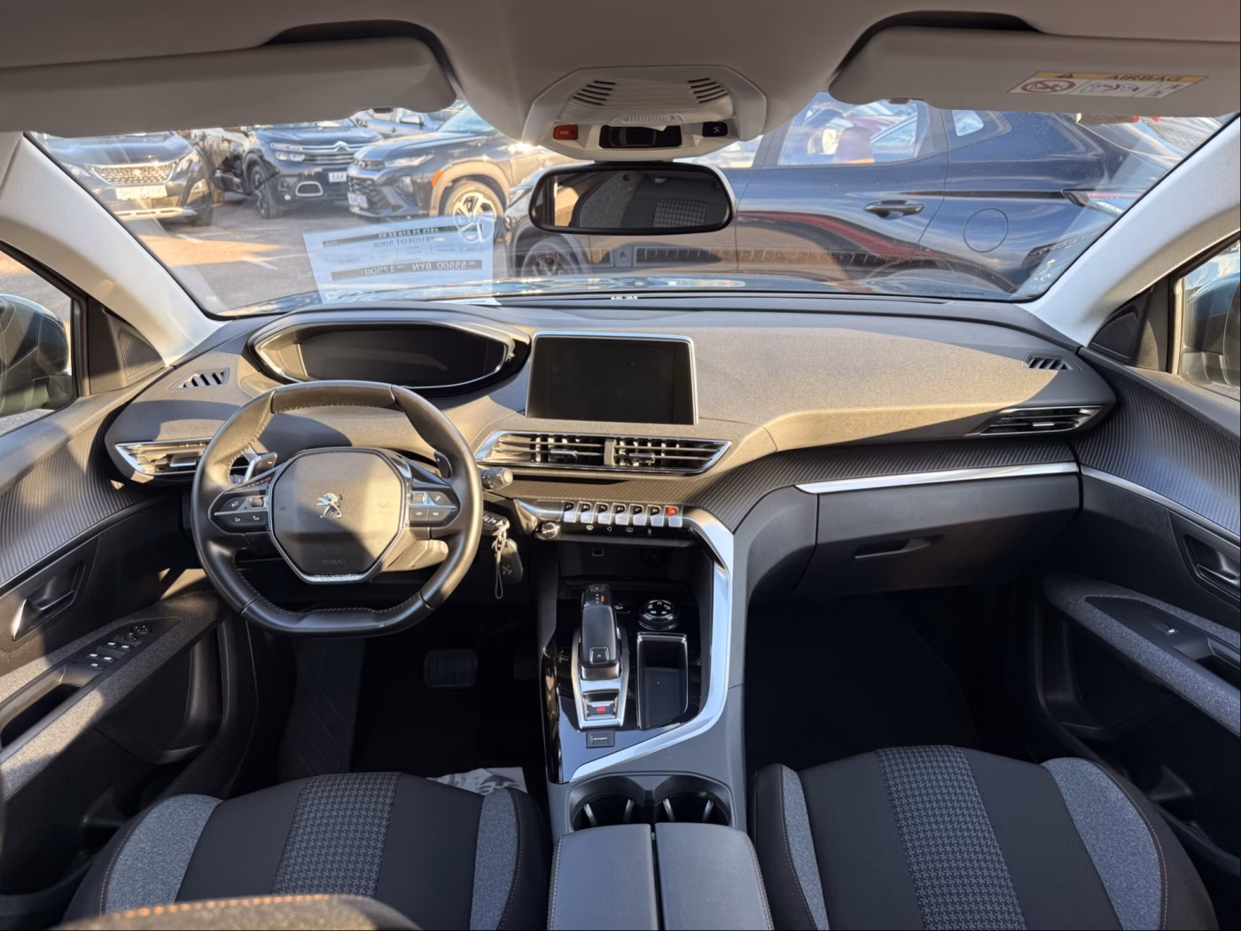 Peugeot 5008 фото 24