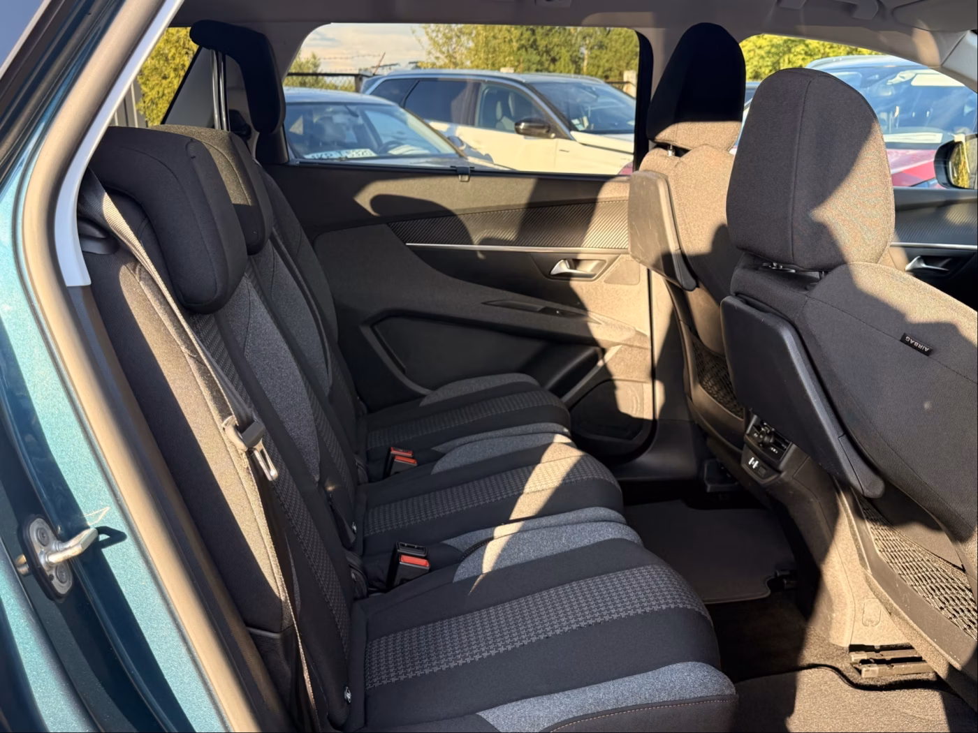 Peugeot 5008 фото 20