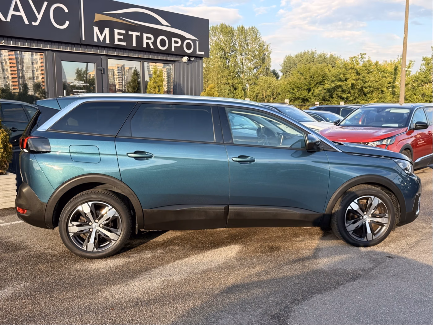 Peugeot 5008 фото 9