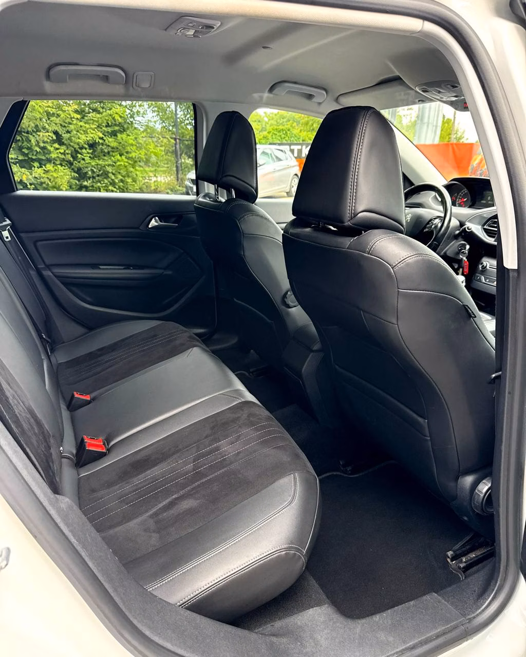 Peugeot 308 фото 13