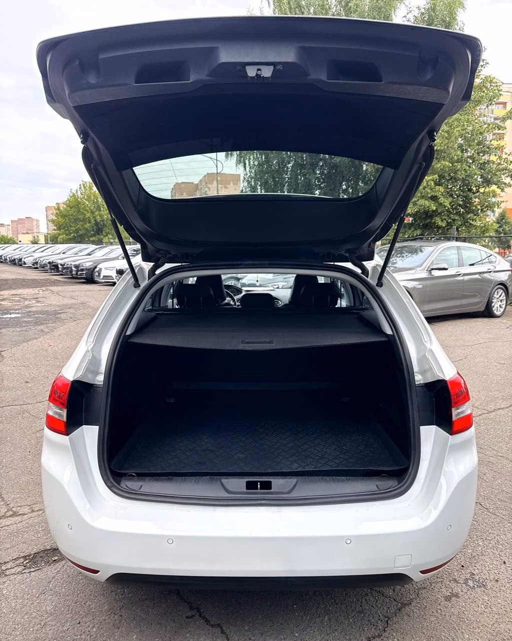Peugeot 308 фото 15