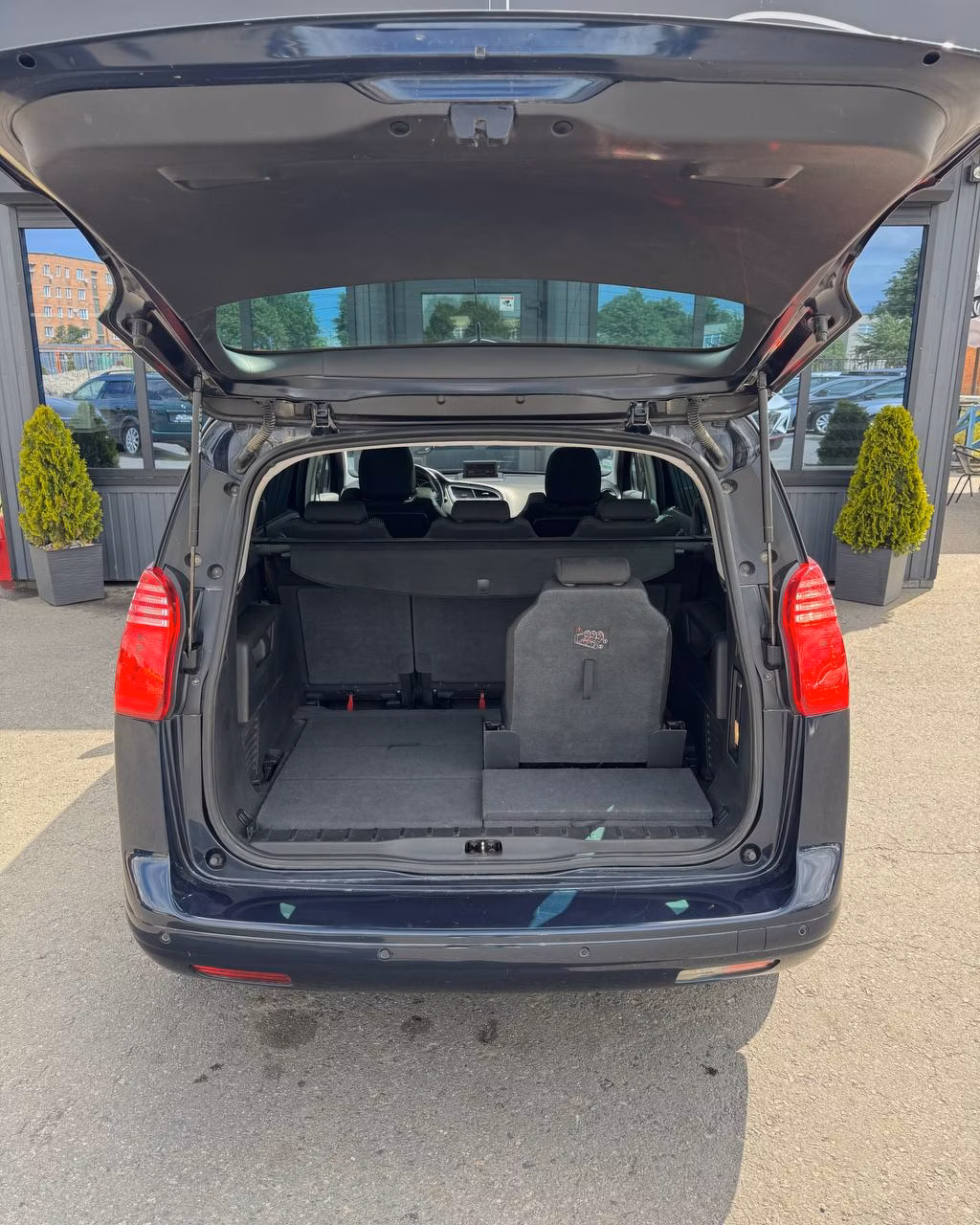 Peugeot 5008 фото 14