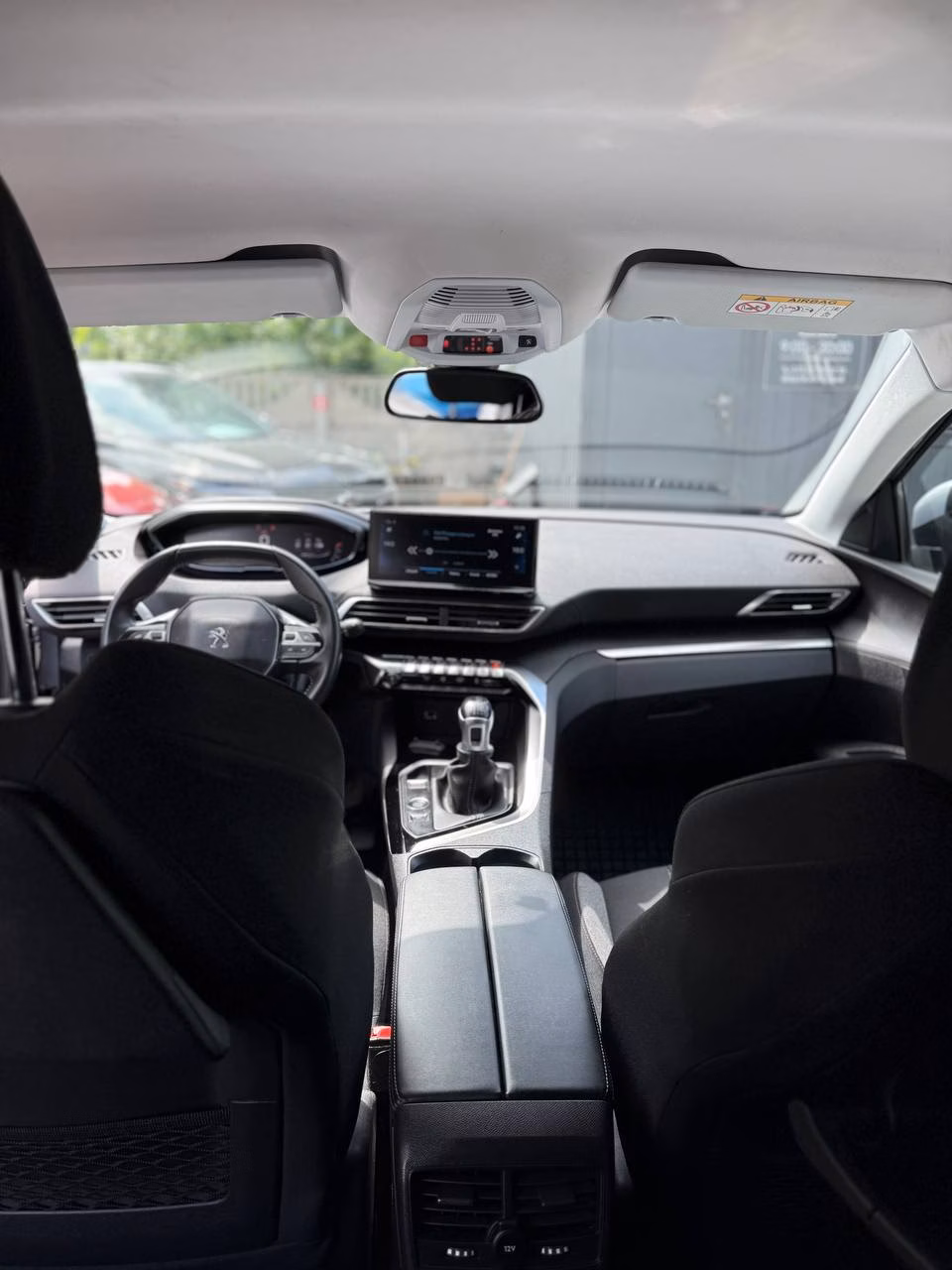 Peugeot 5008 фото 9
