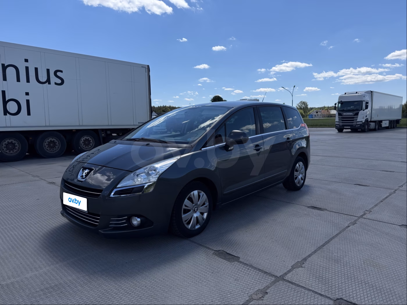 Peugeot 5008 фото 18