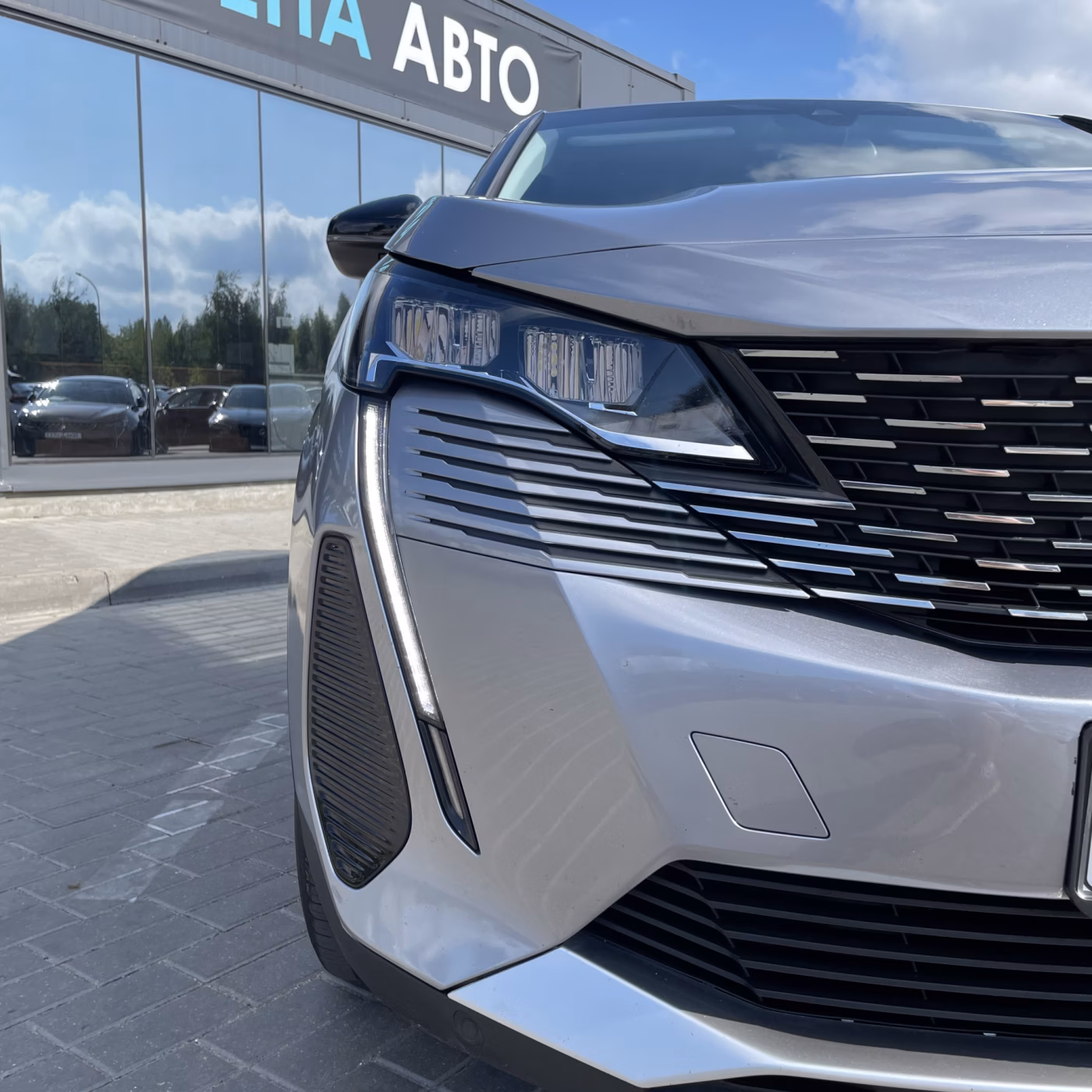 Peugeot 5008 фото 9