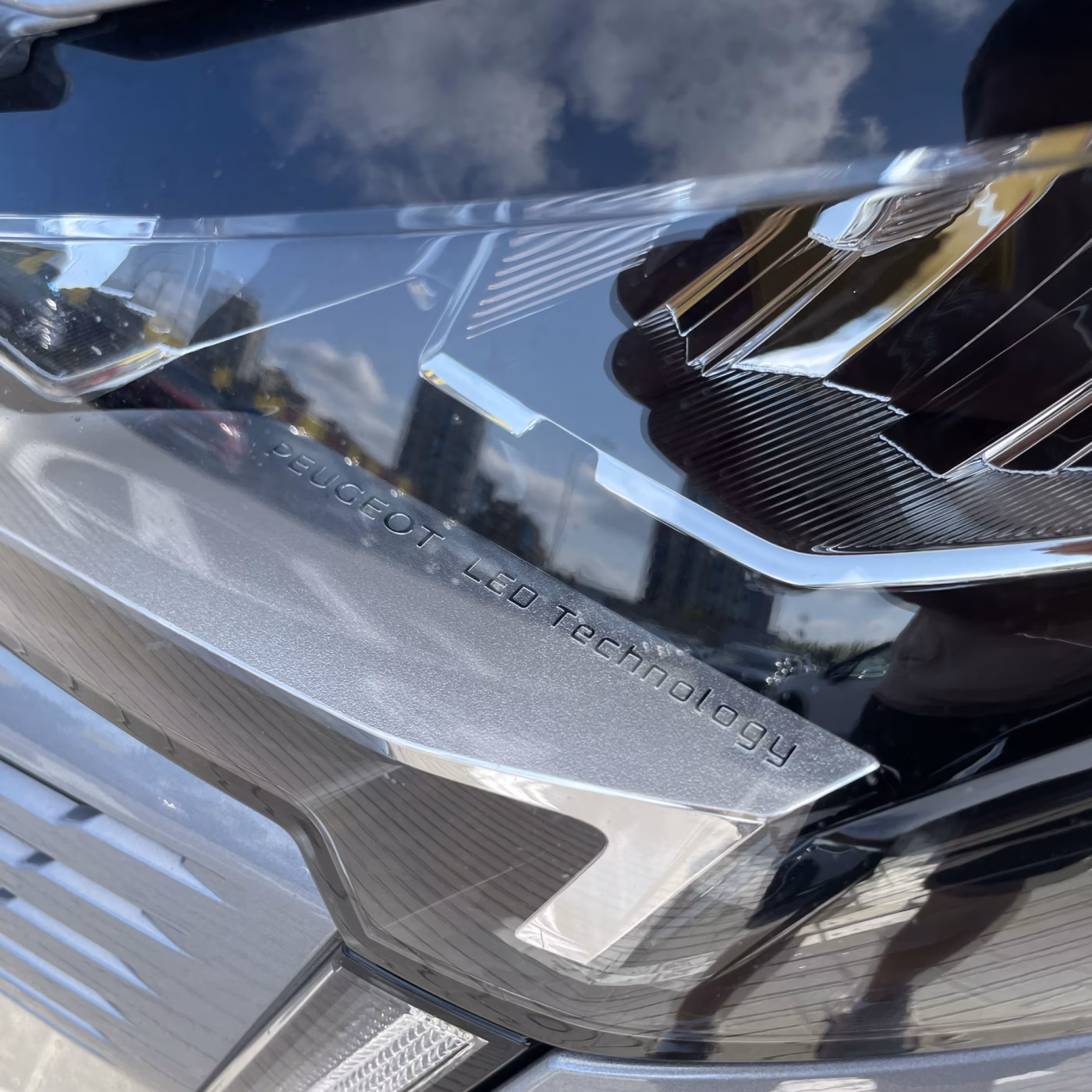 Peugeot 5008 фото 10