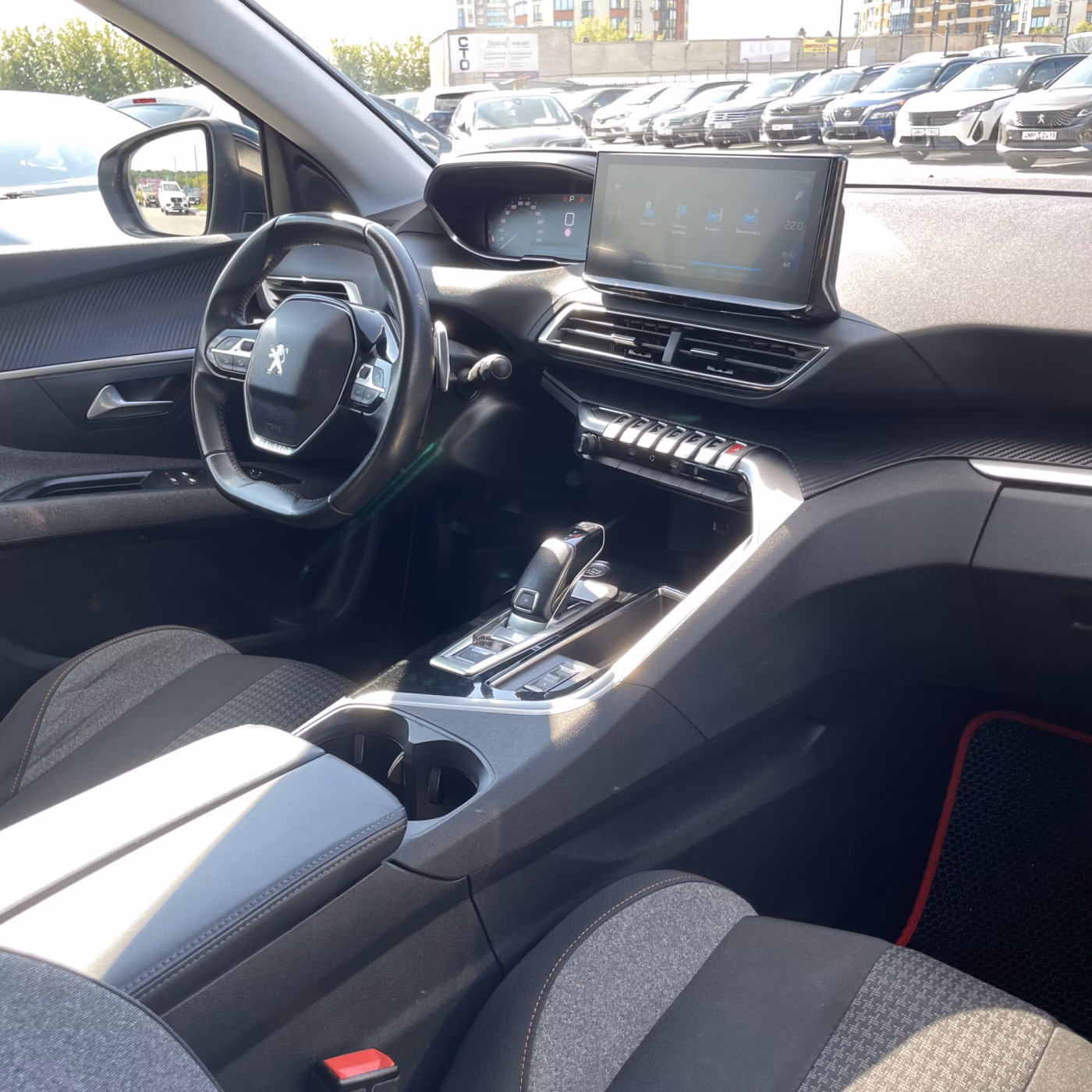 Peugeot 5008 фото 24