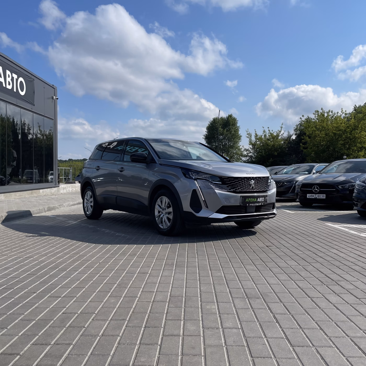 Peugeot 5008 фото 3