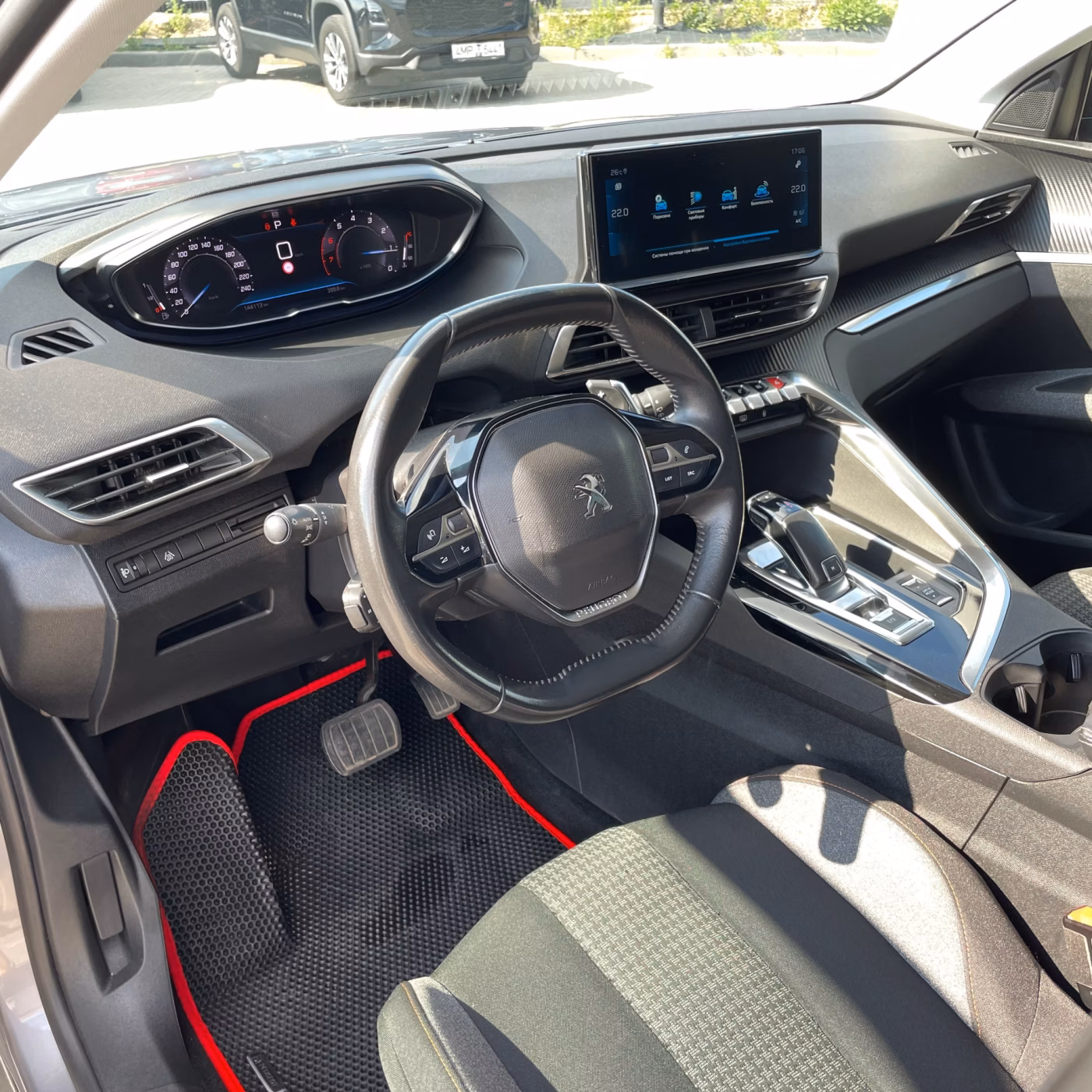 Peugeot 5008 фото 13