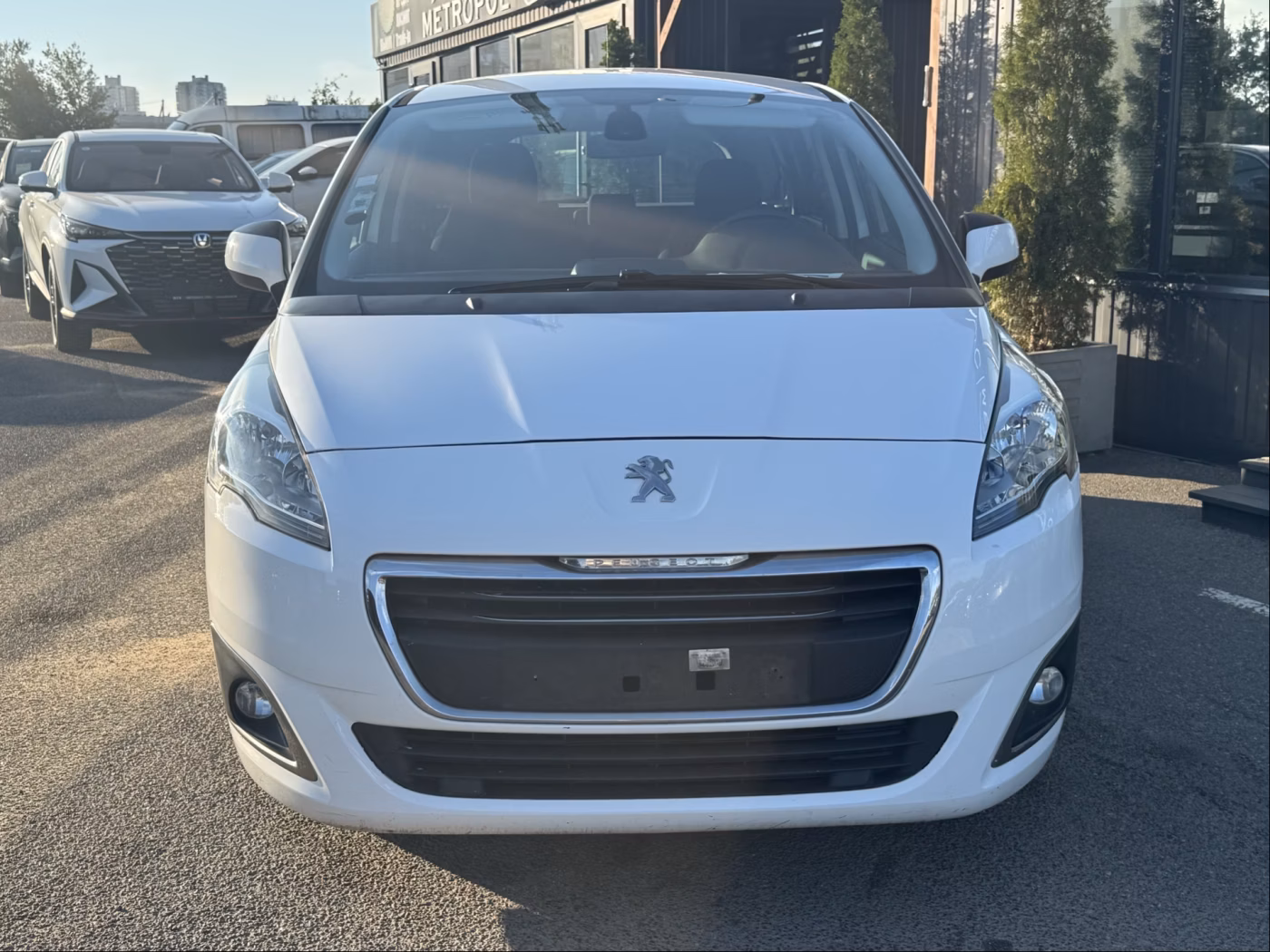 Peugeot 5008 фото 3