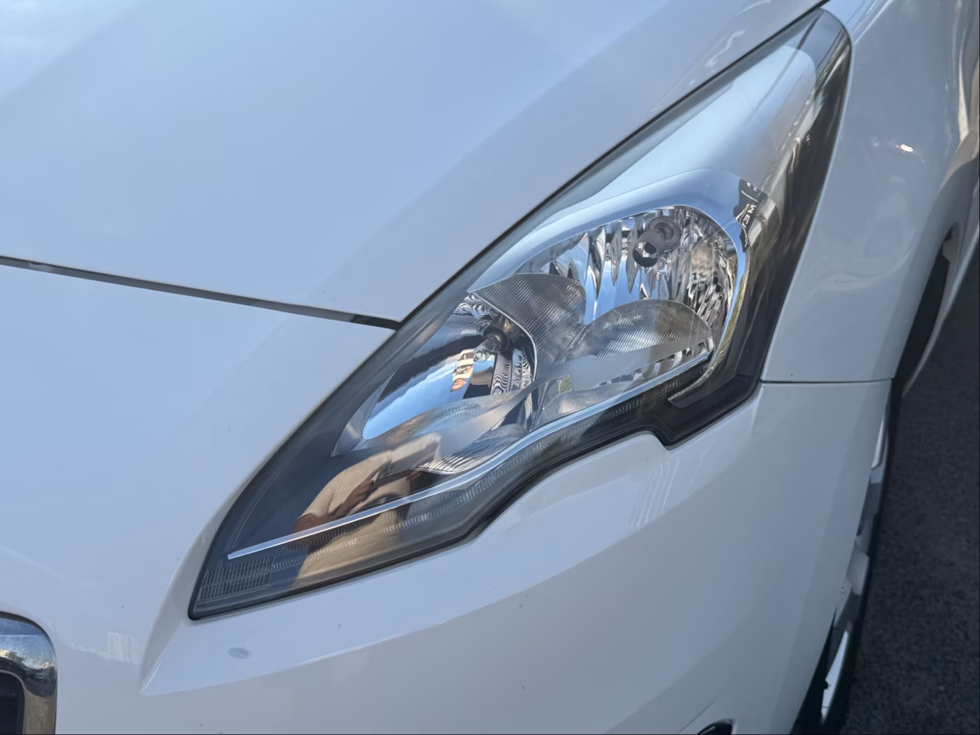 Peugeot 5008 фото 9
