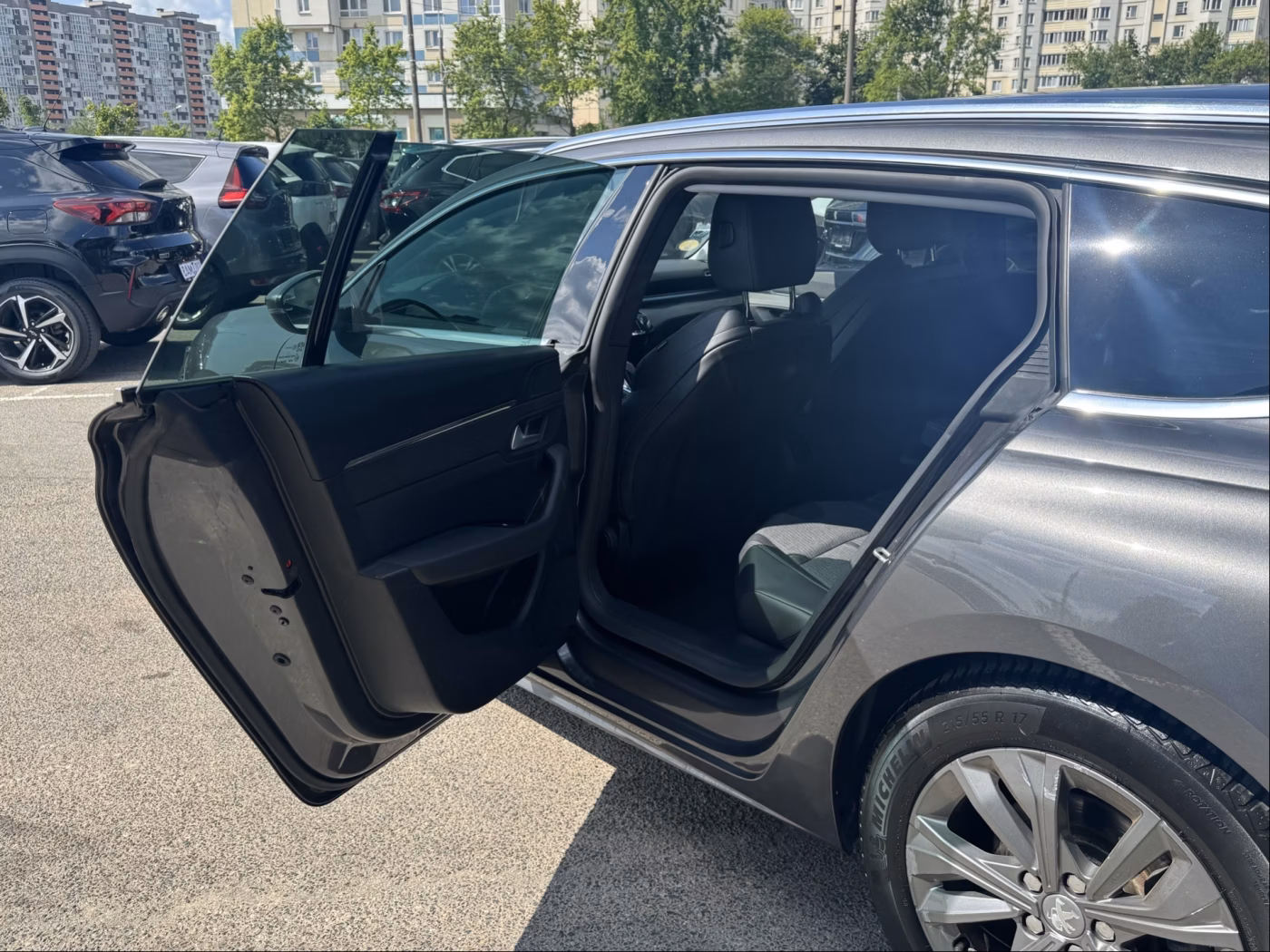 Peugeot 508 фото 11