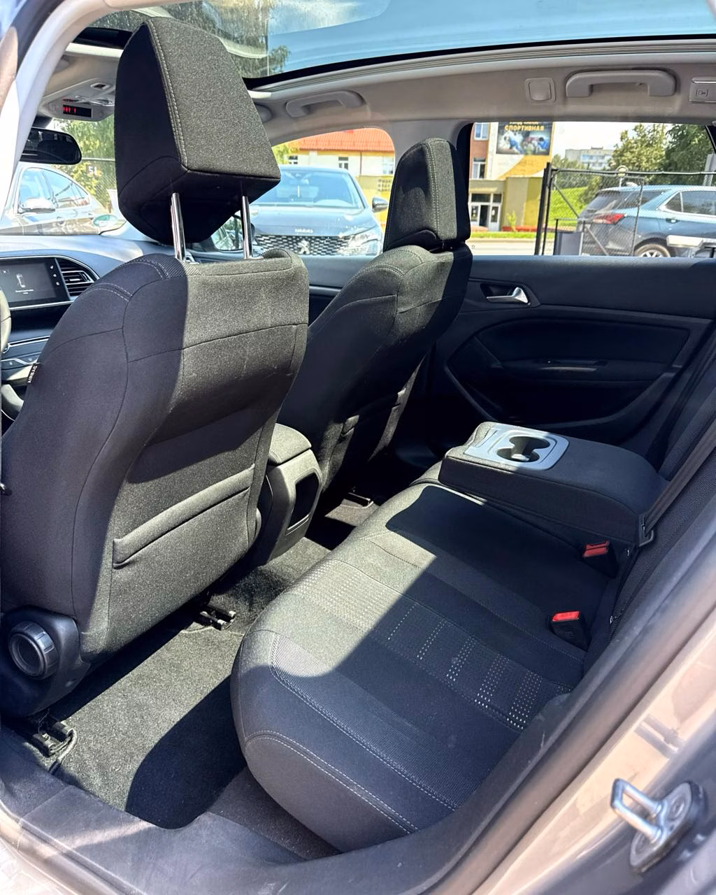 Peugeot 308 фото 13