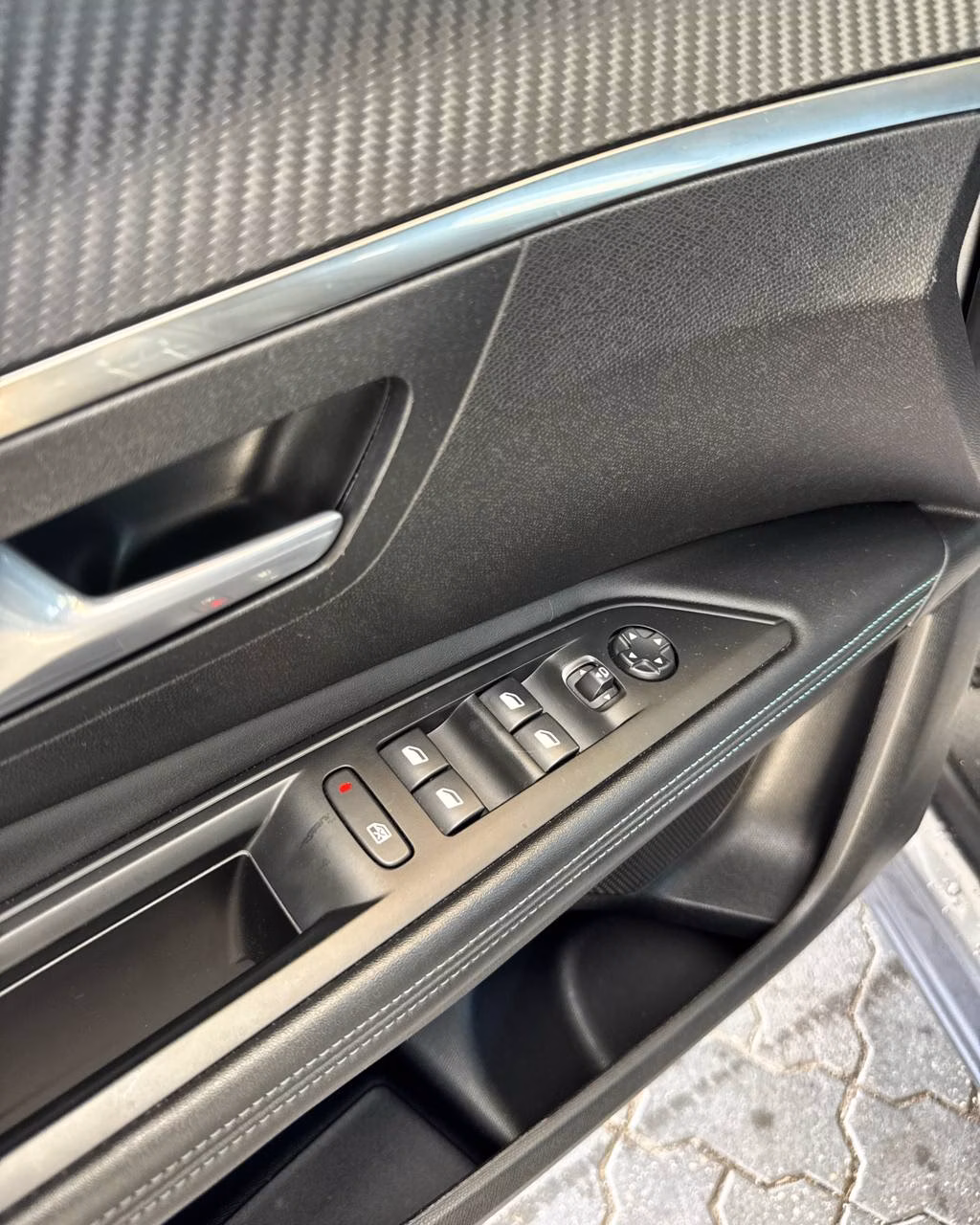 Peugeot 3008 фото 9