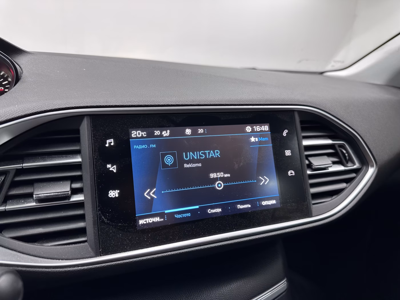 Peugeot 308 фото 10