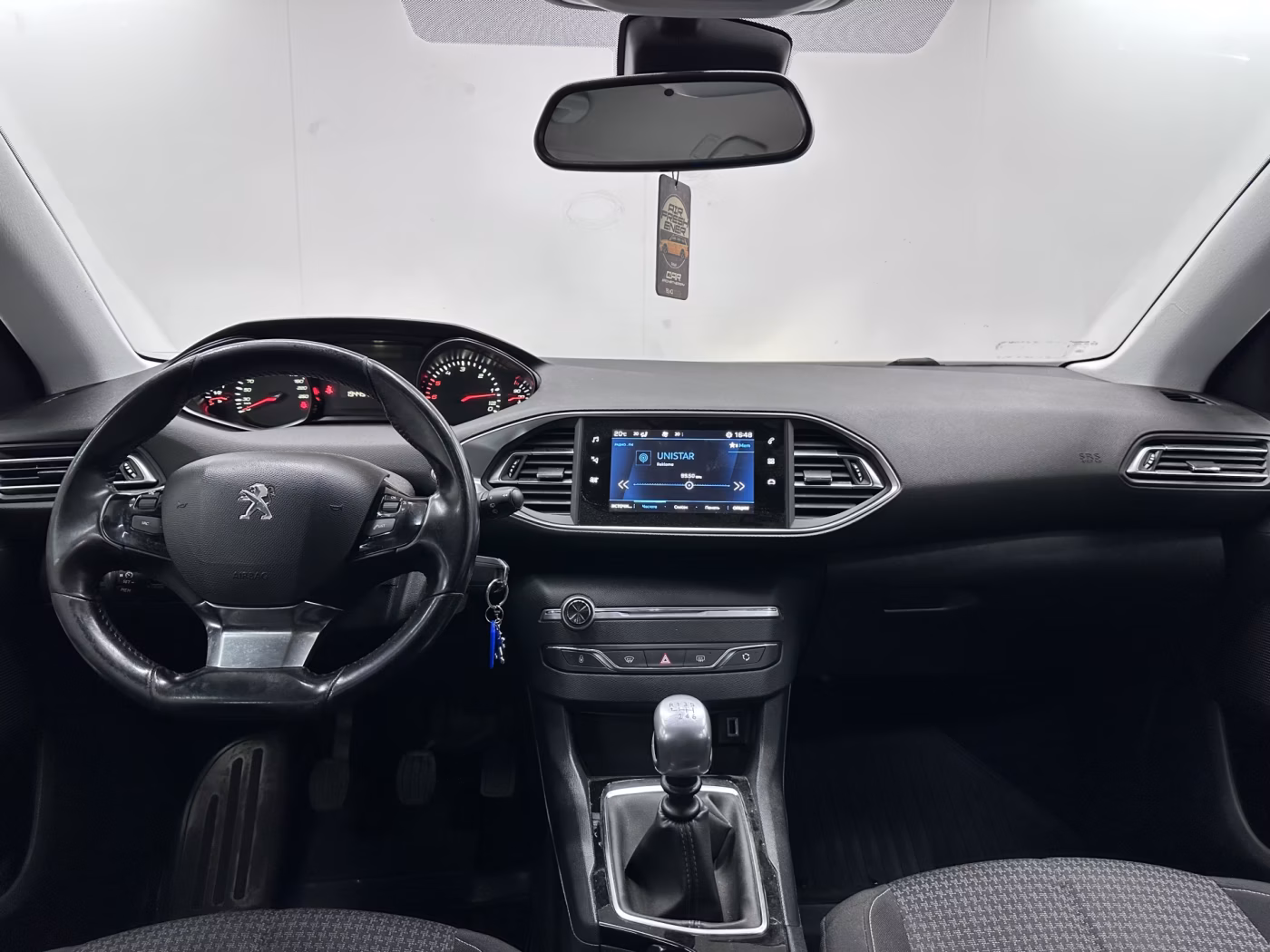 Peugeot 308 фото 12