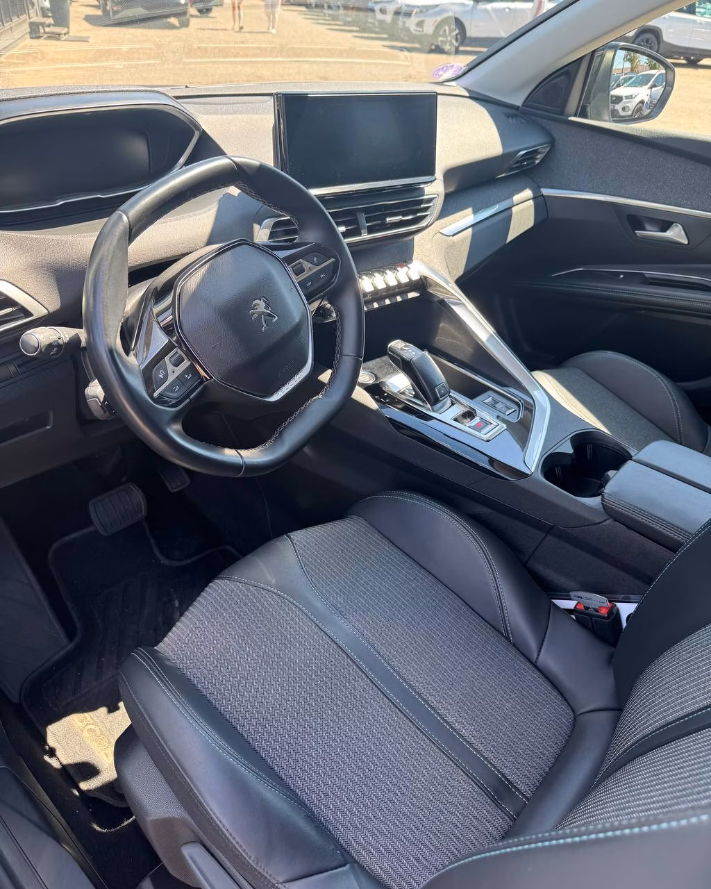Peugeot 3008 фото 10