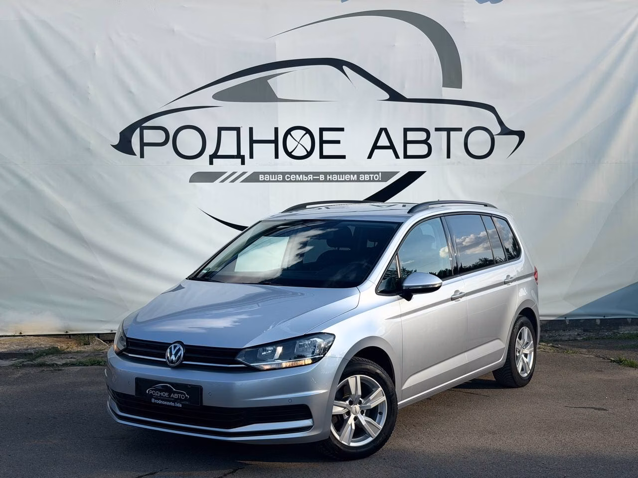 Volkswagen Touran фото 3