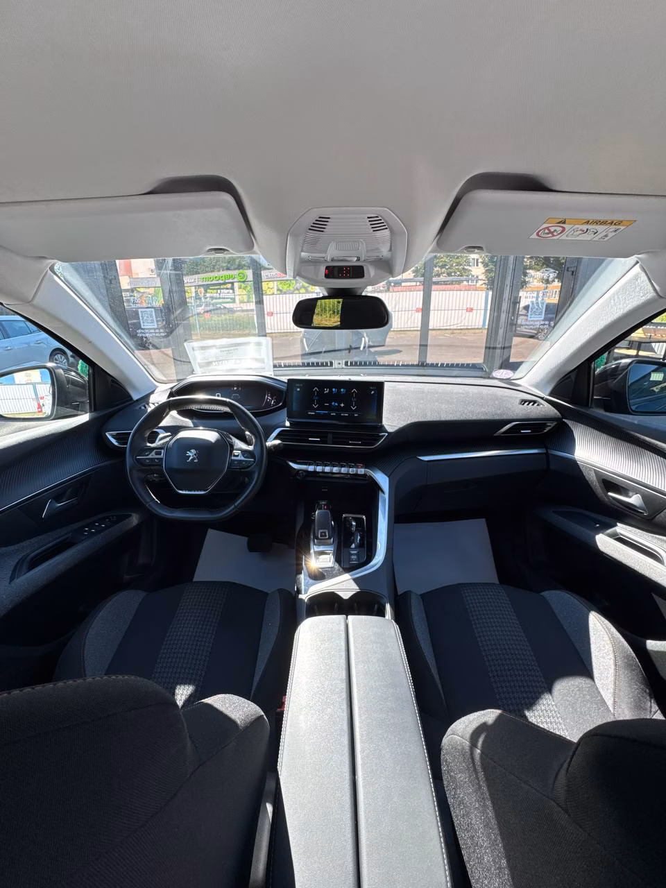 Peugeot 5008 фото 13