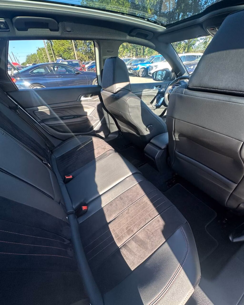 Peugeot 308 фото 13