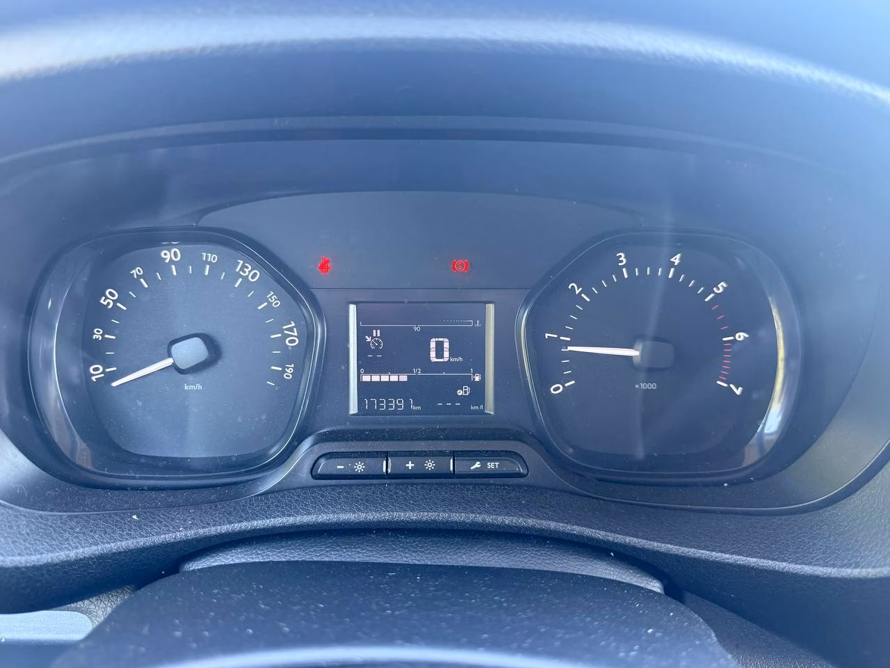 Peugeot Expert фото 12