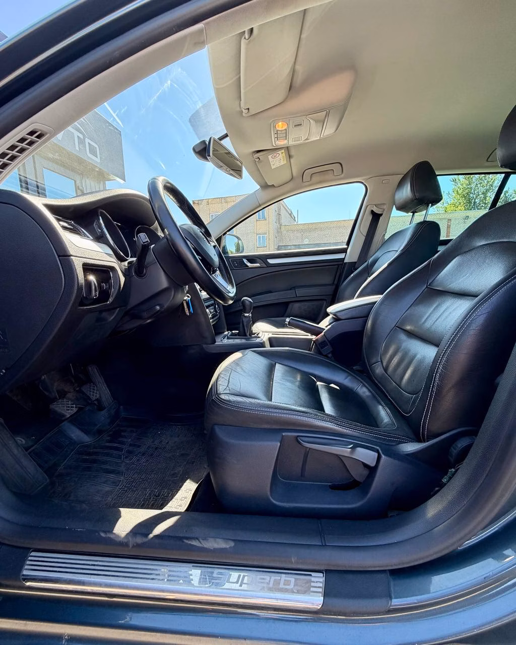Skoda Superb фото 9