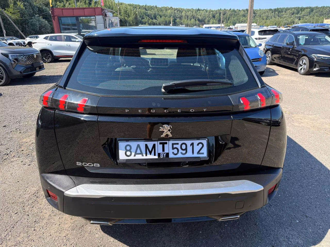 Peugeot 2008 фото 7