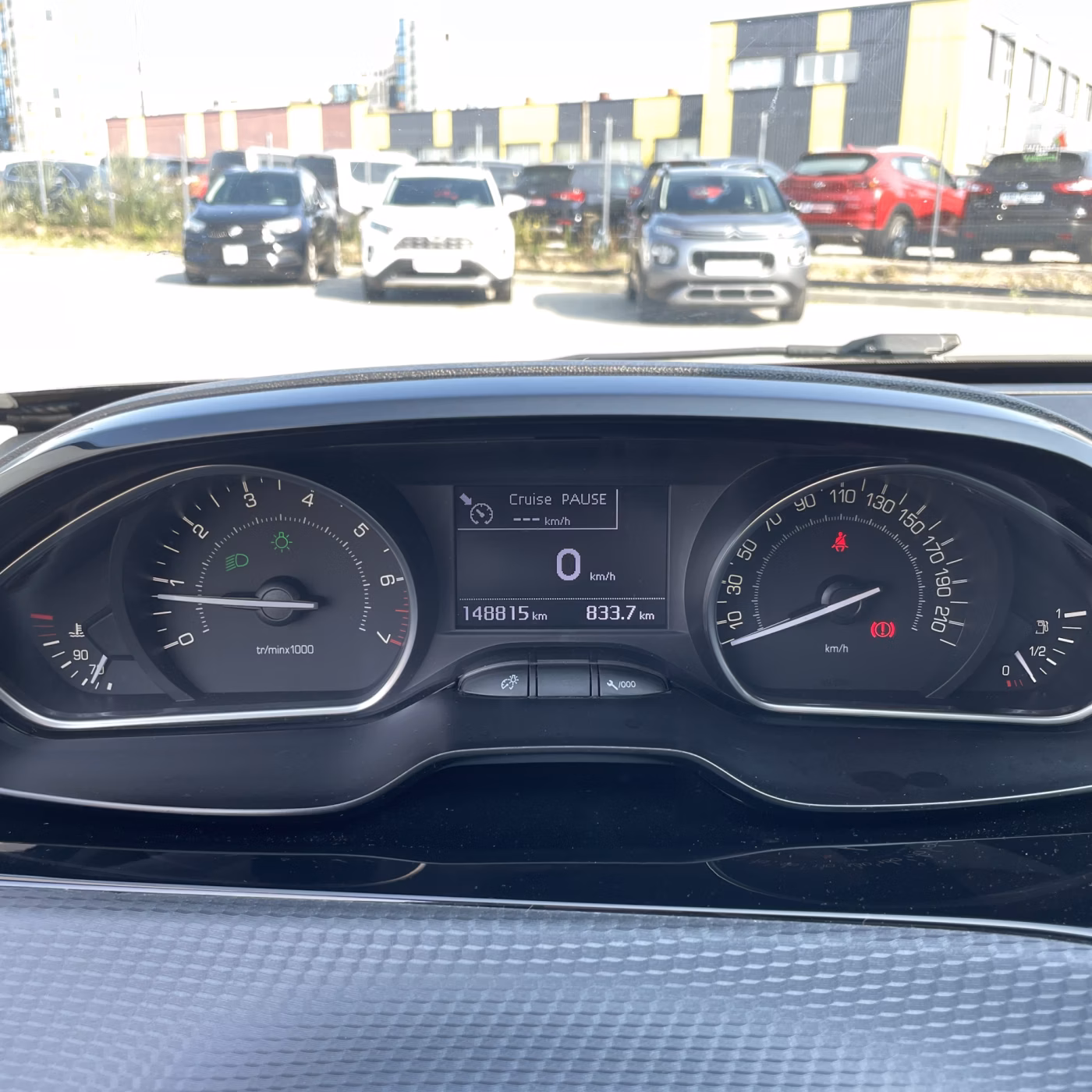 Peugeot 2008 фото 19