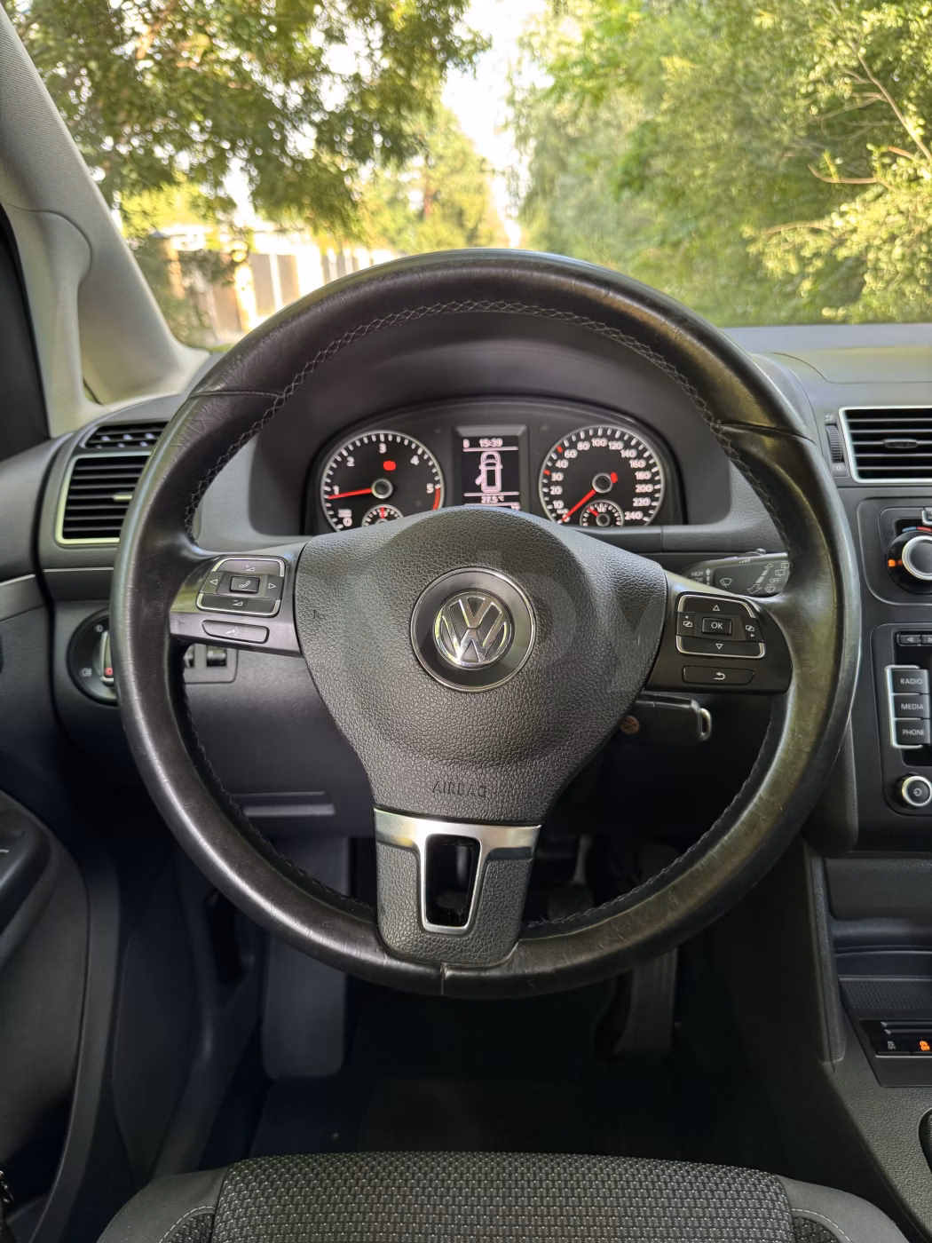 Volkswagen Touran фото 8