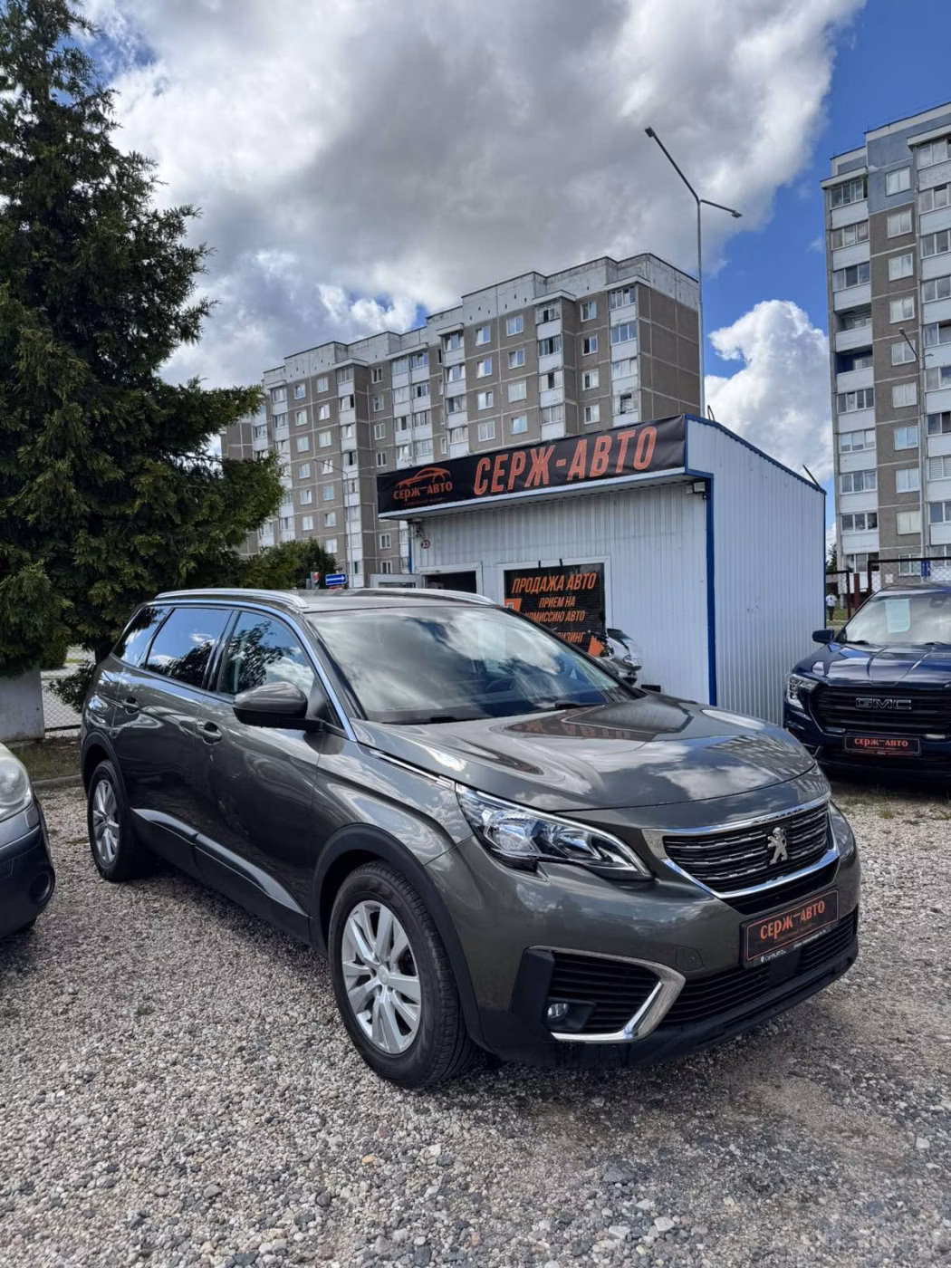 Peugeot 5008