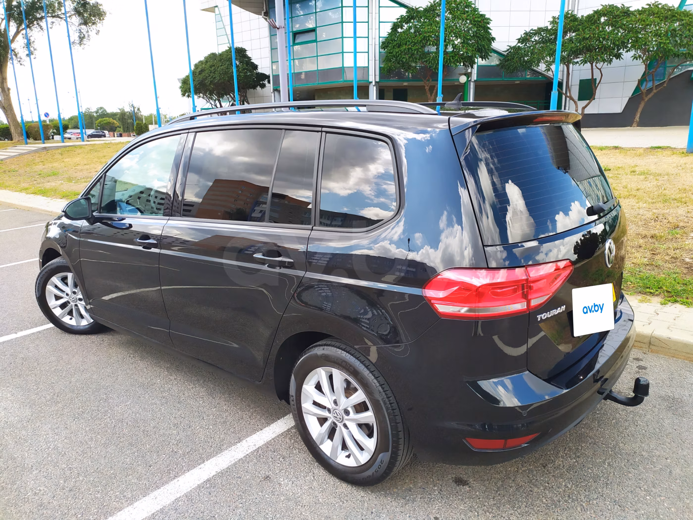 Volkswagen Touran фото 6