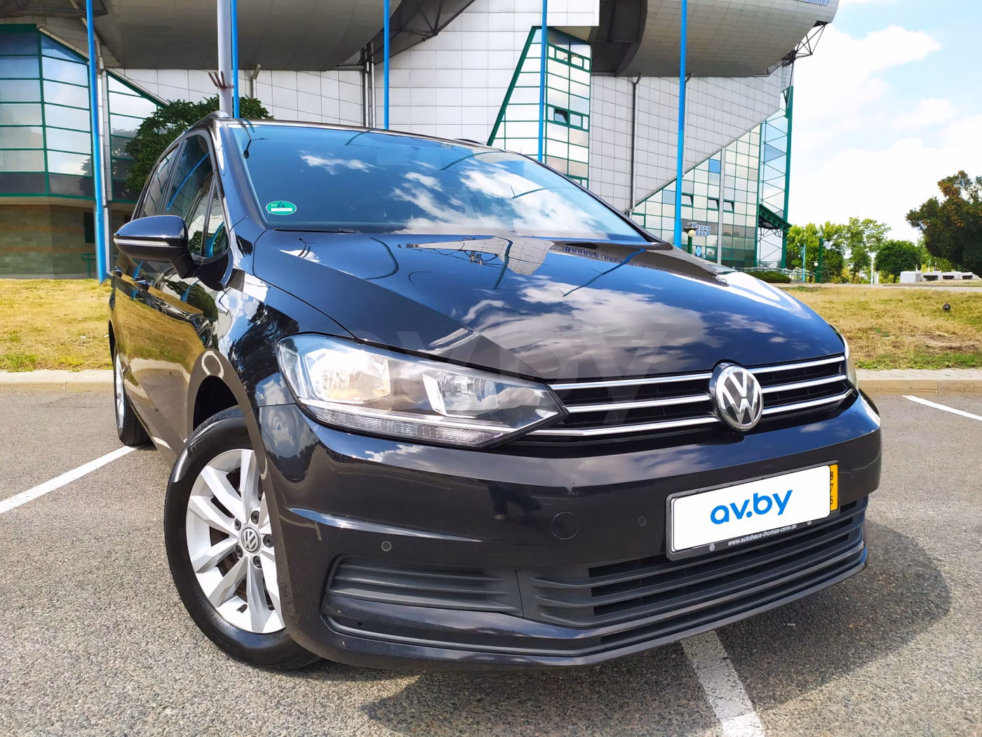 Volkswagen Touran фото 9