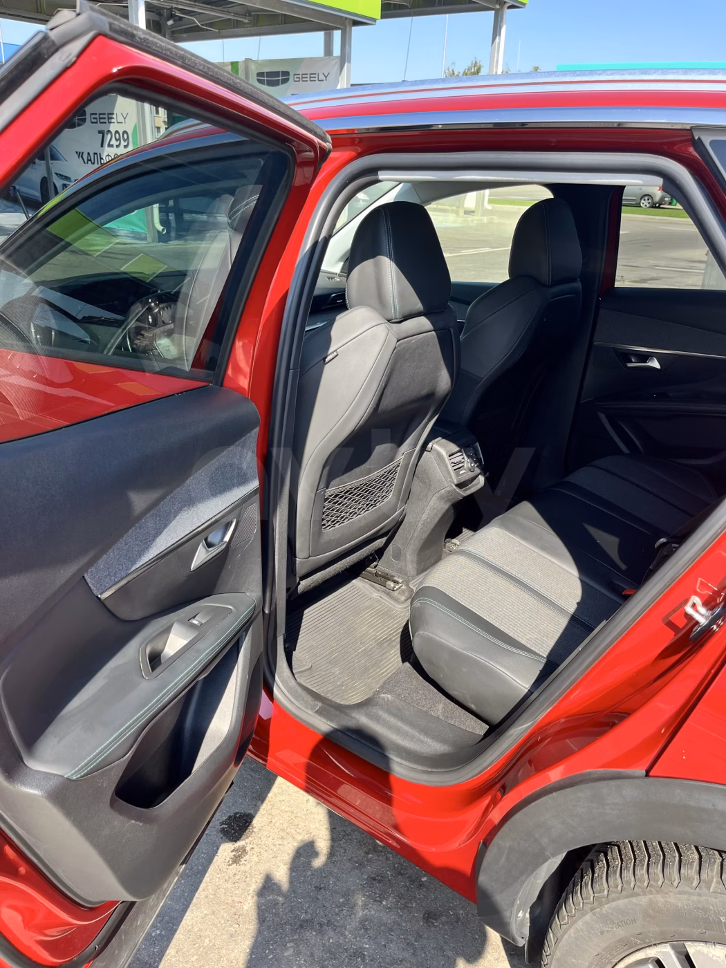 Peugeot 3008 фото 10