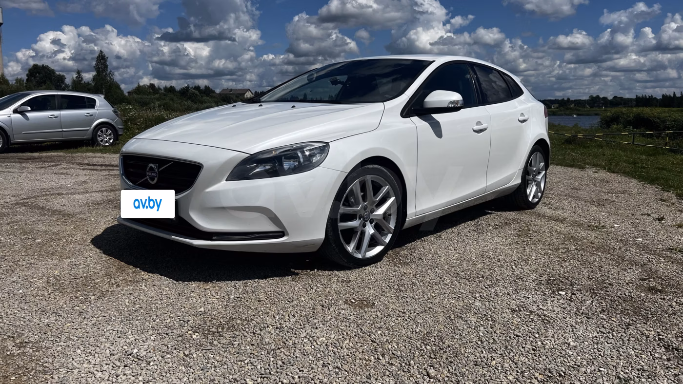 Volvo V40
