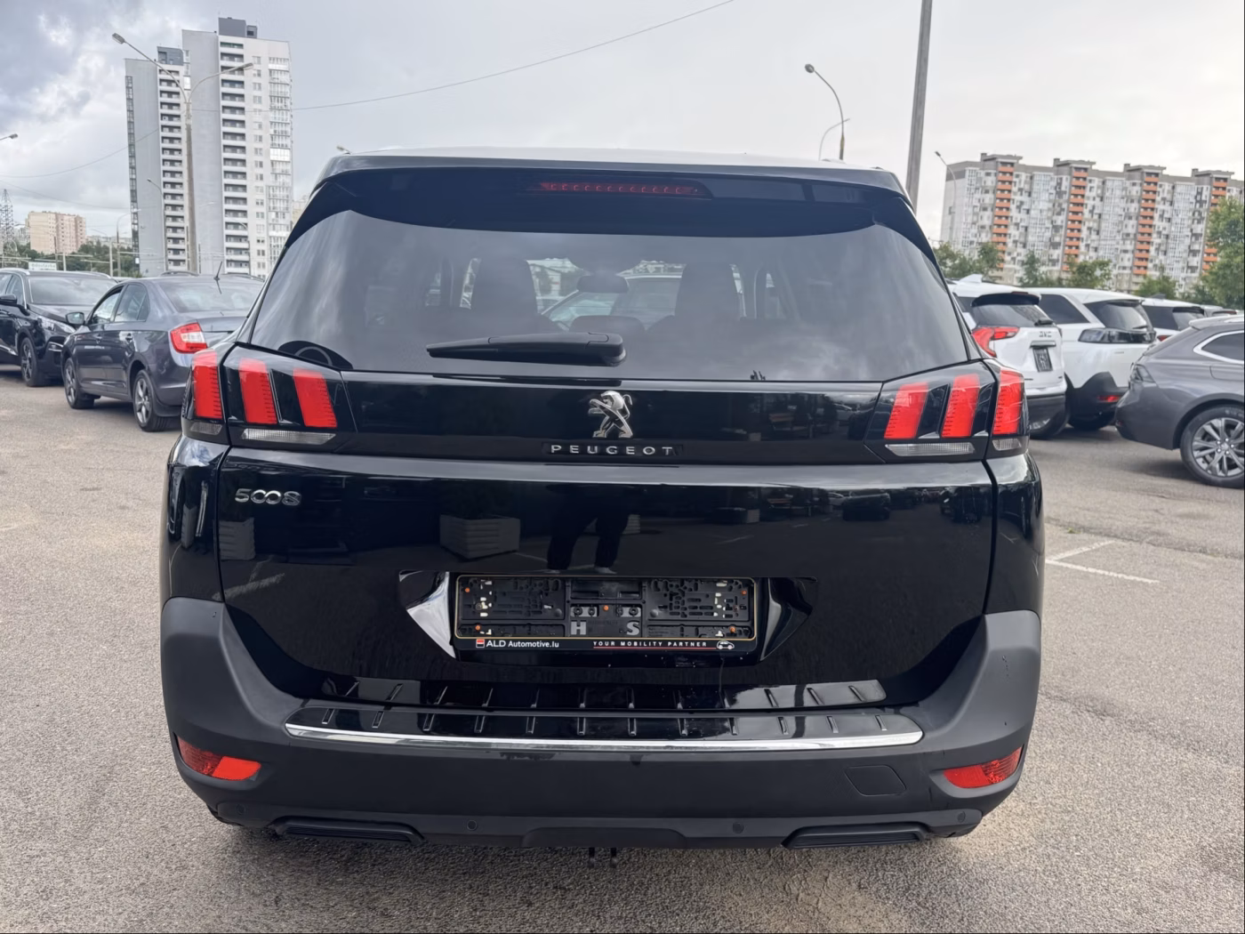 Peugeot 5008 фото 6