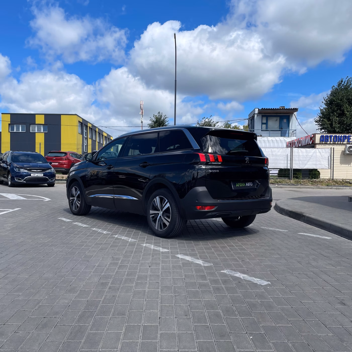 Peugeot 5008 фото 6