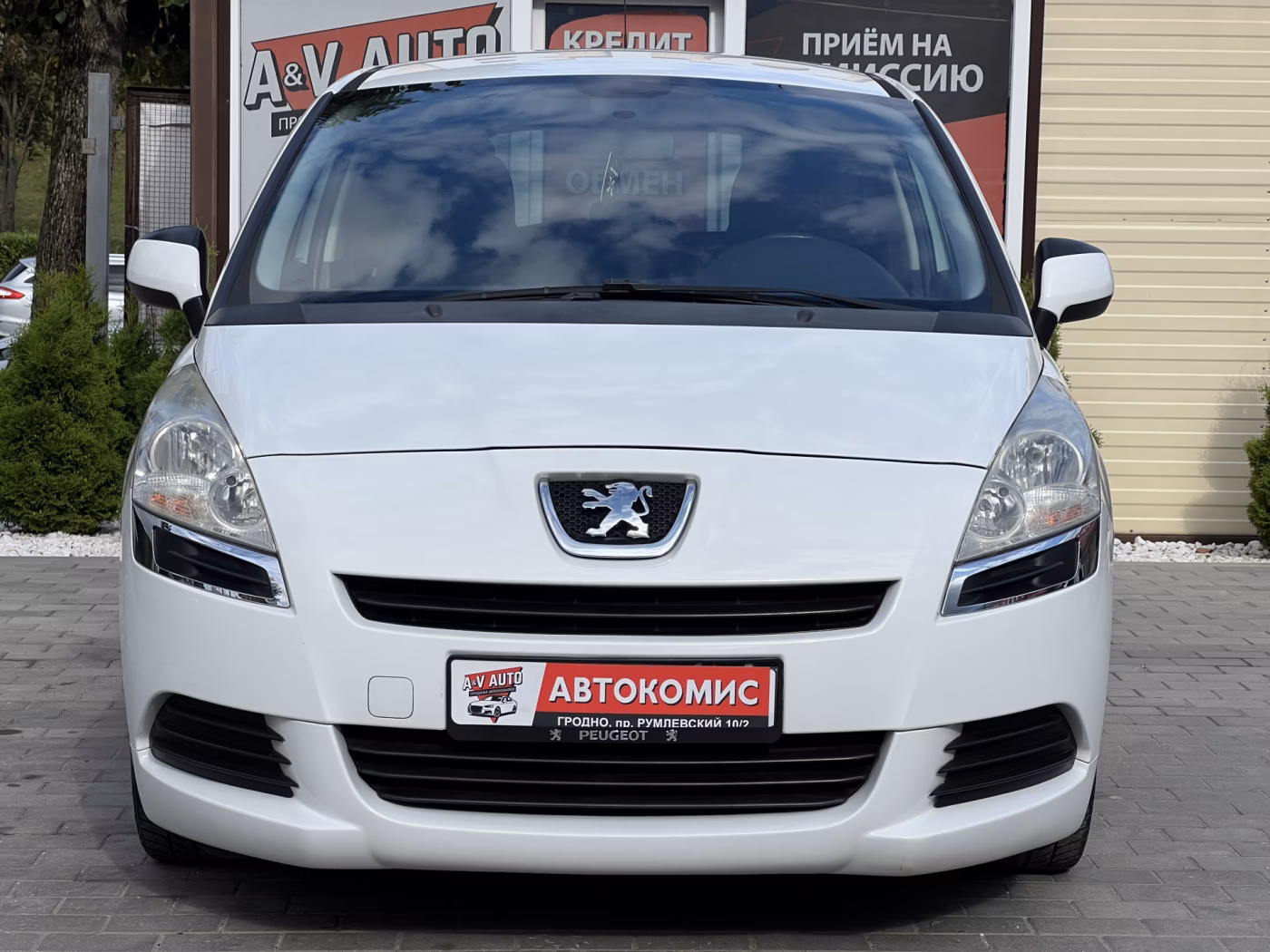 Peugeot 5008 фото 7