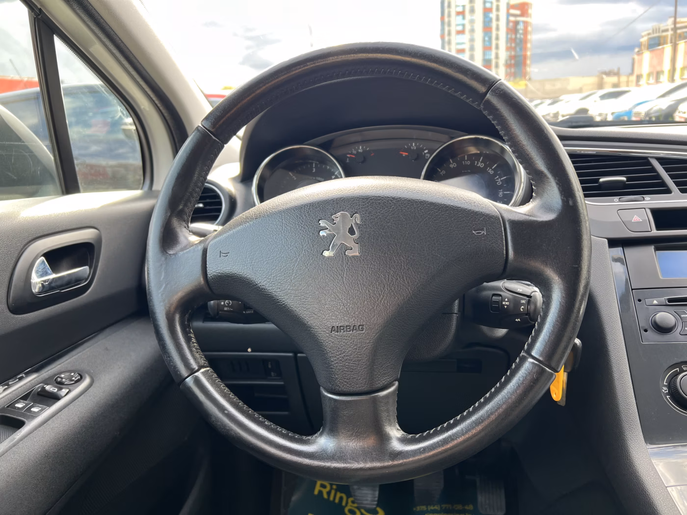 Peugeot 5008 фото 23