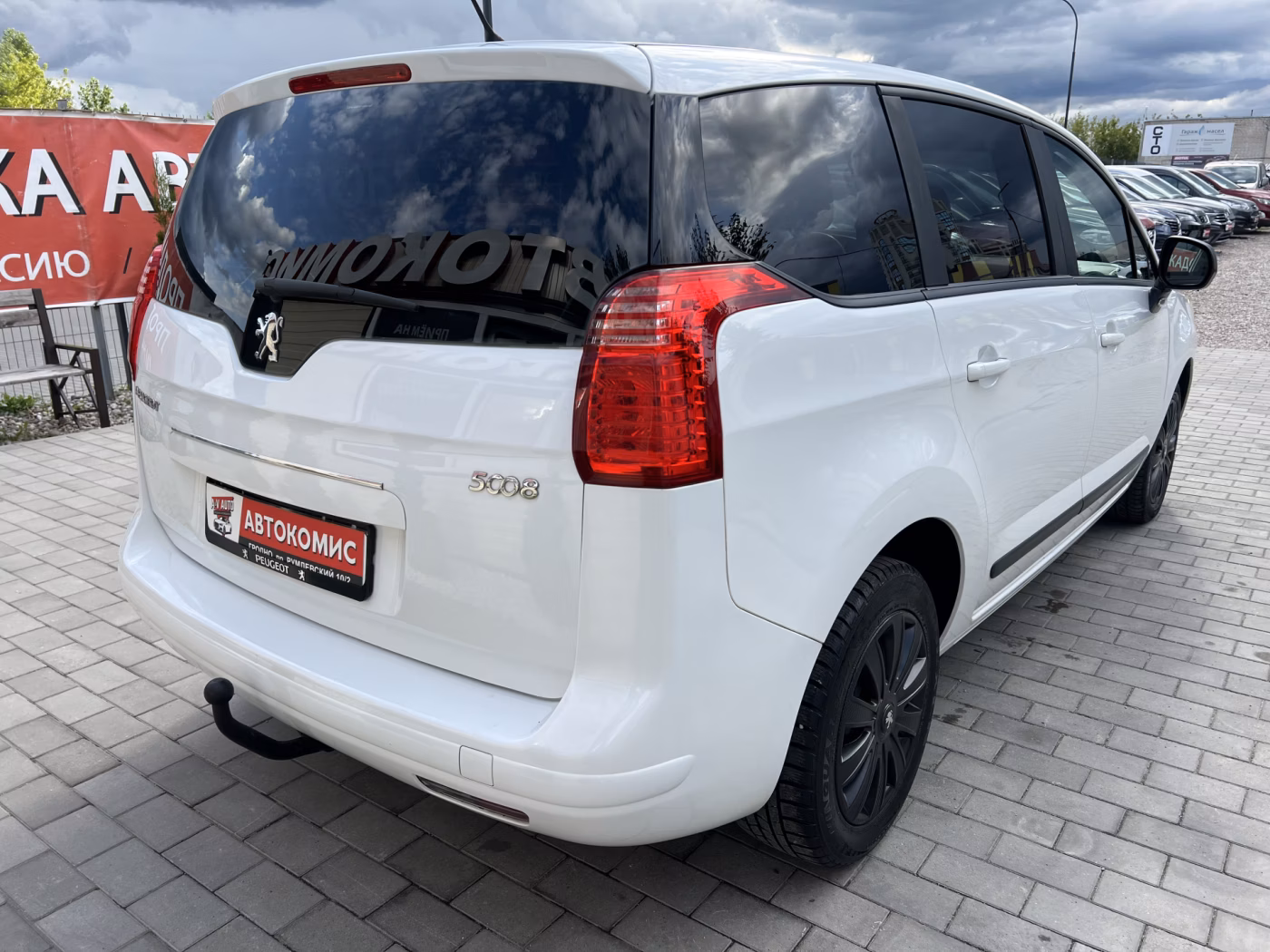 Peugeot 5008 фото 4