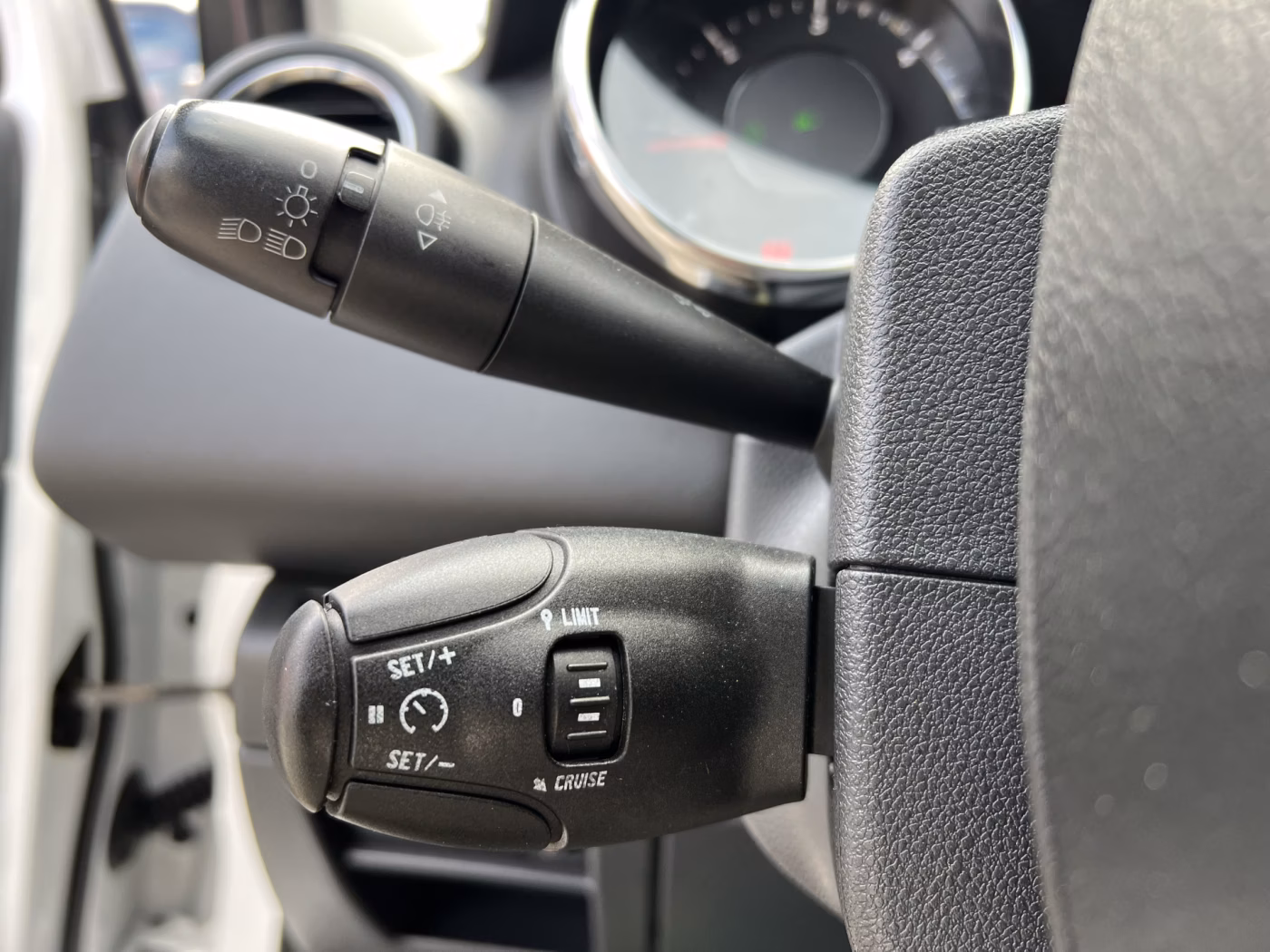 Peugeot 5008 фото 25