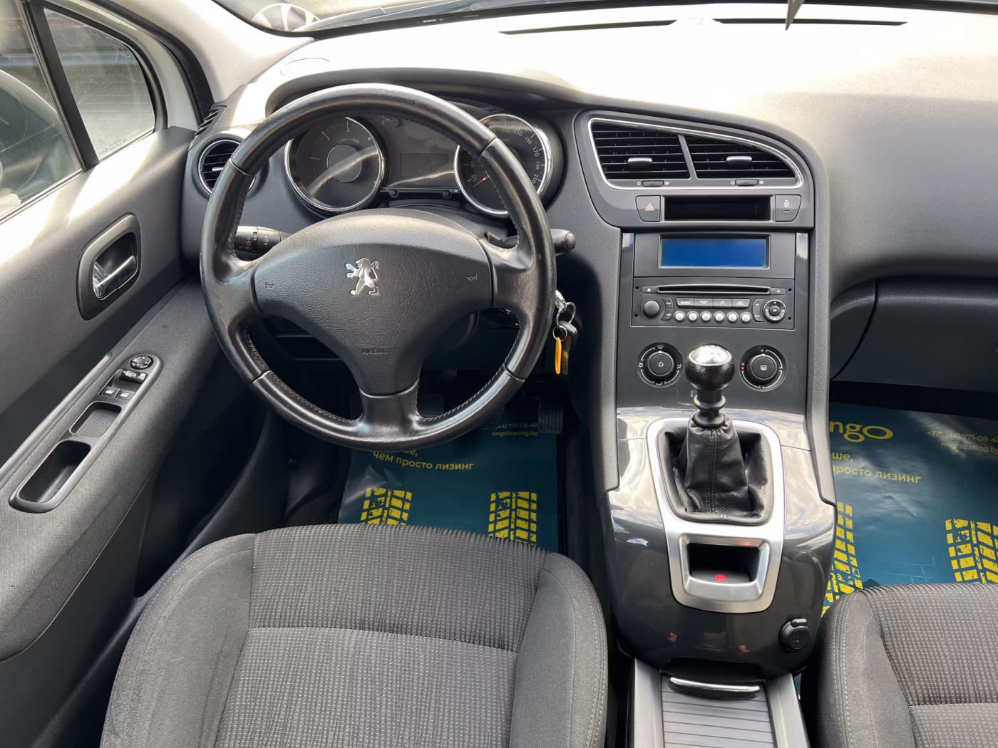 Peugeot 5008 фото 20