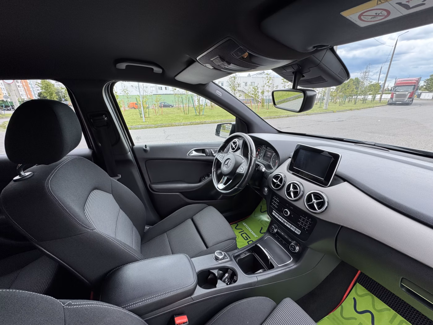 Mercedes-Benz B-Класс фото 18